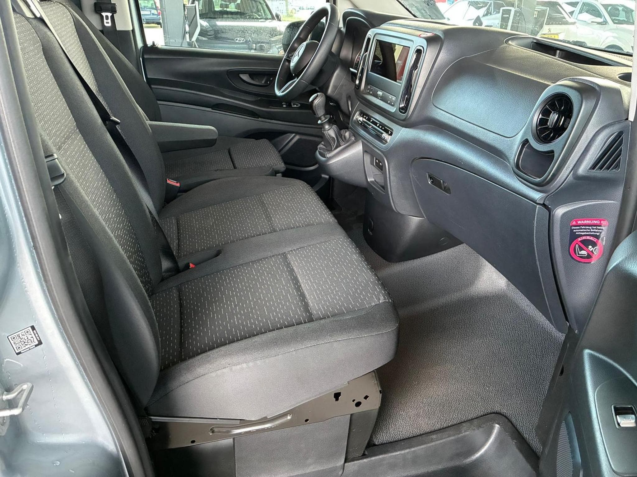 Mercedes Vito Standard (2024) - Photo 8