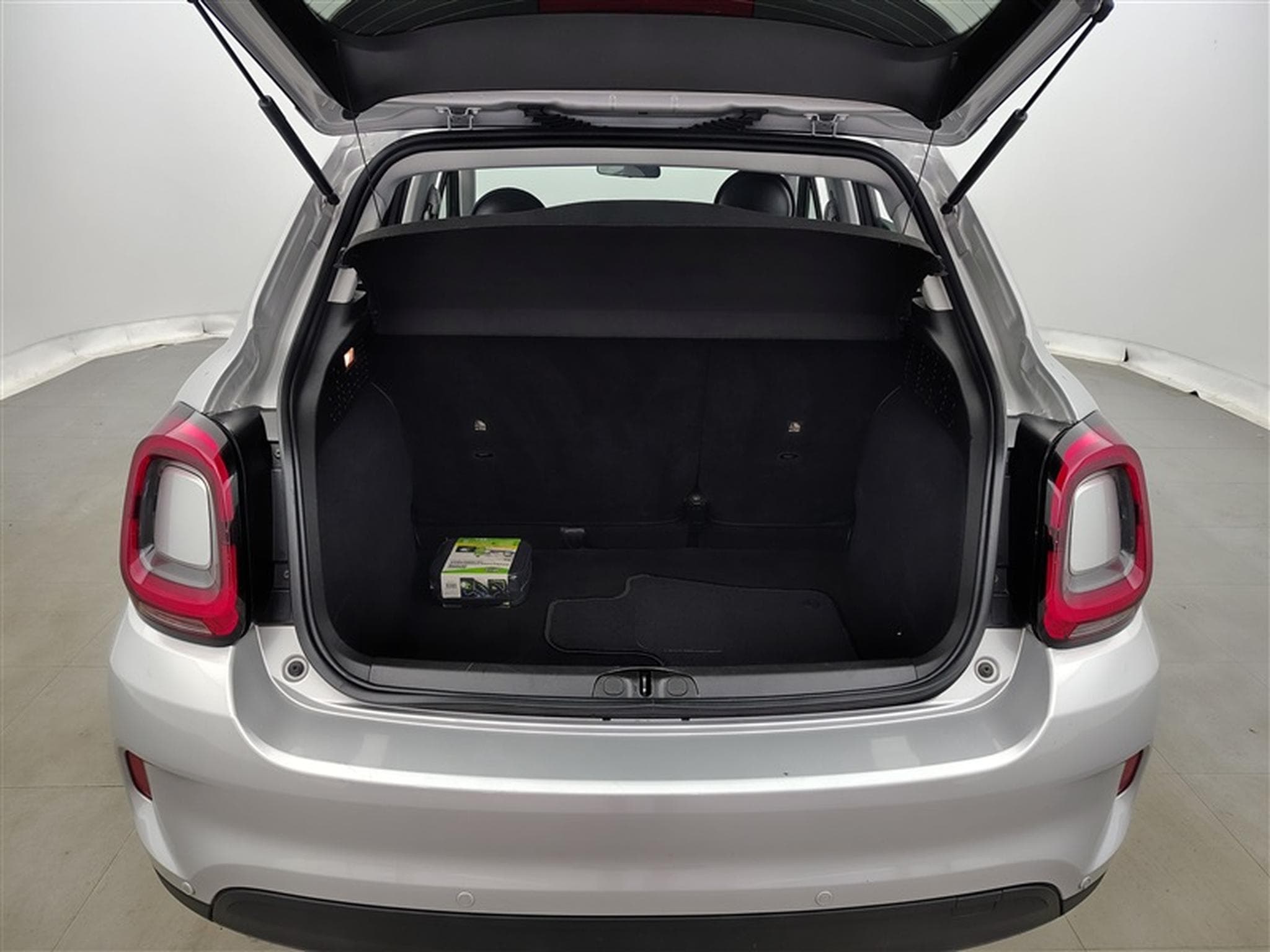 Fiat 500X 1.0 FireFly 120 NAVI / CLIM / TEL (2023) - Photo 14