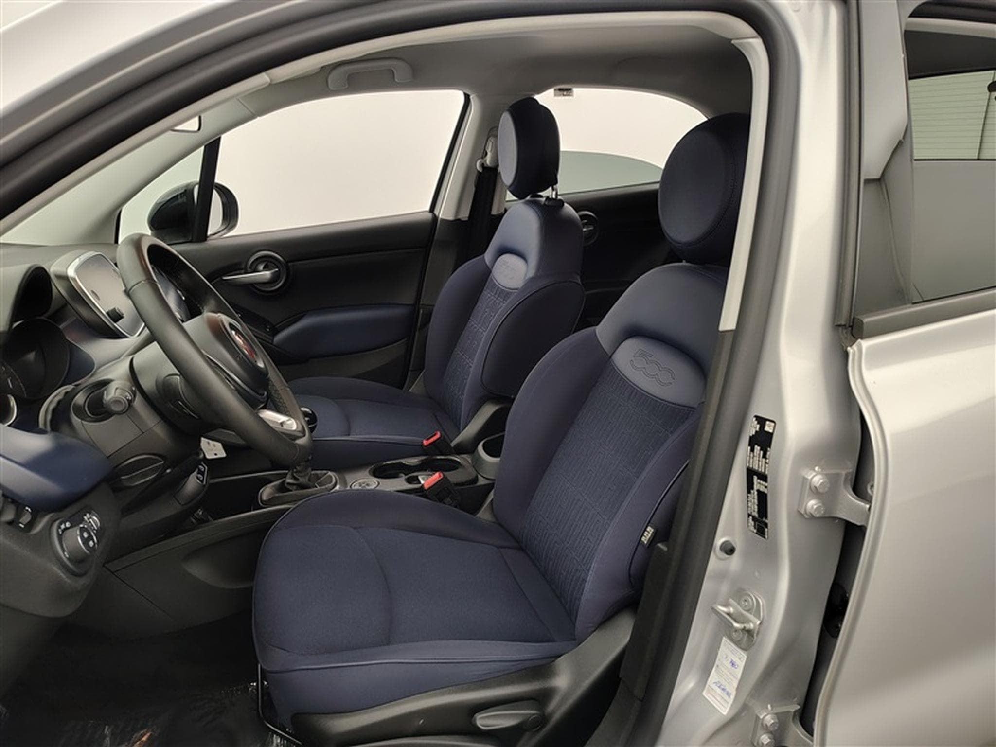 Fiat 500X 1.0 FireFly 120 NAVI / CLIM / TEL (2023) - Photo 7