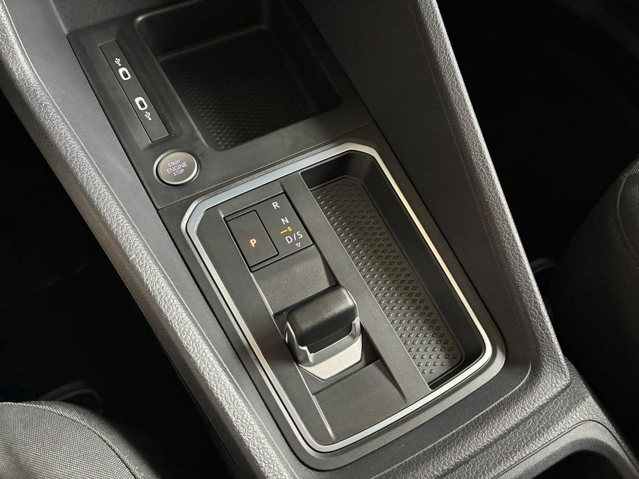 Ford Tourneo Titanium (2026) - Photo 17