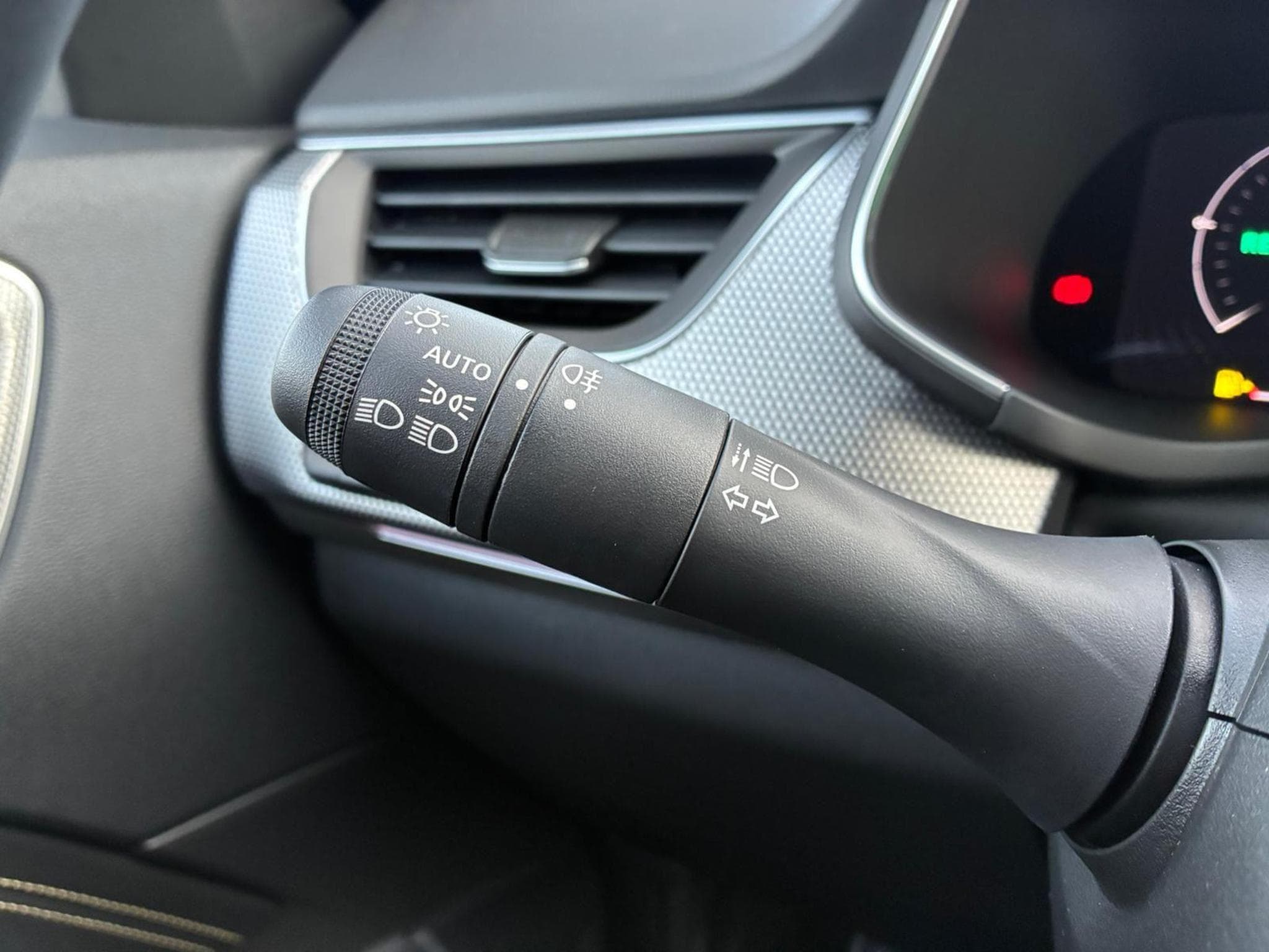 Renault Arkana Techno (2025) - Foto 19