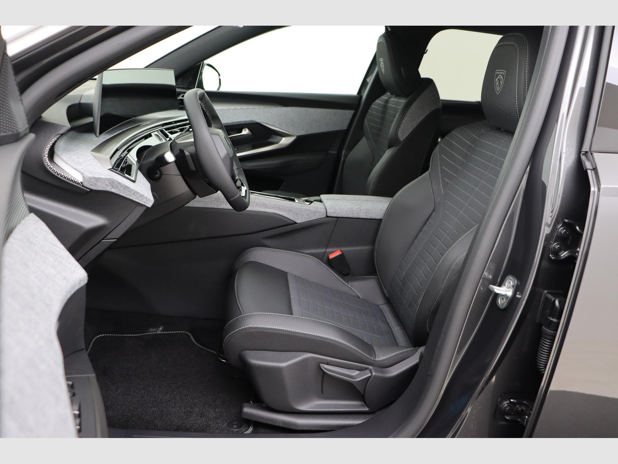 Peugeot 5008 GT (2026) - Foto 12