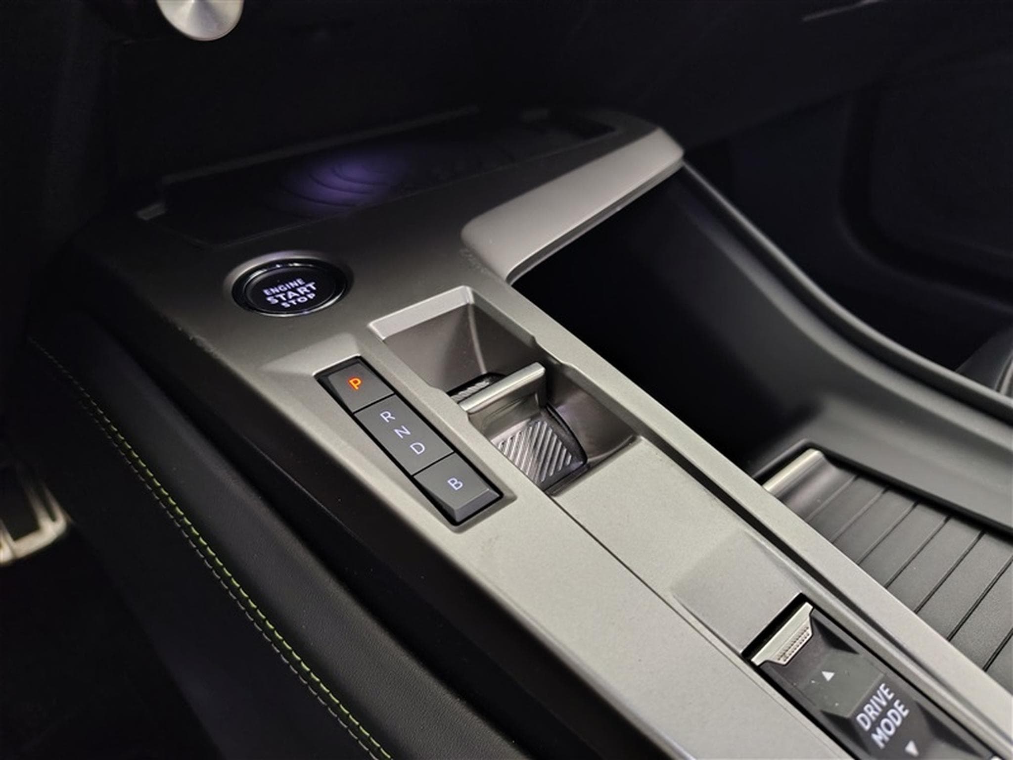 Peugeot 408 PHEV 1.6 Turbo GT EAT8*NAVI/CAM360/FULL LED/HIFI FOCAL* (2024) - Photo 12