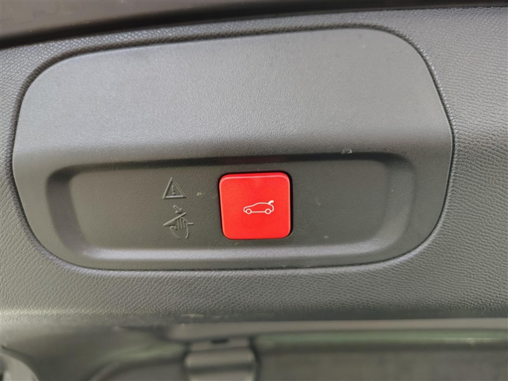Peugeot 408 PHEV 1.6 Turbo GT EAT8*NAVI/CAM360/FULL LED/HIFI FOCAL* (2024) - Photo 19