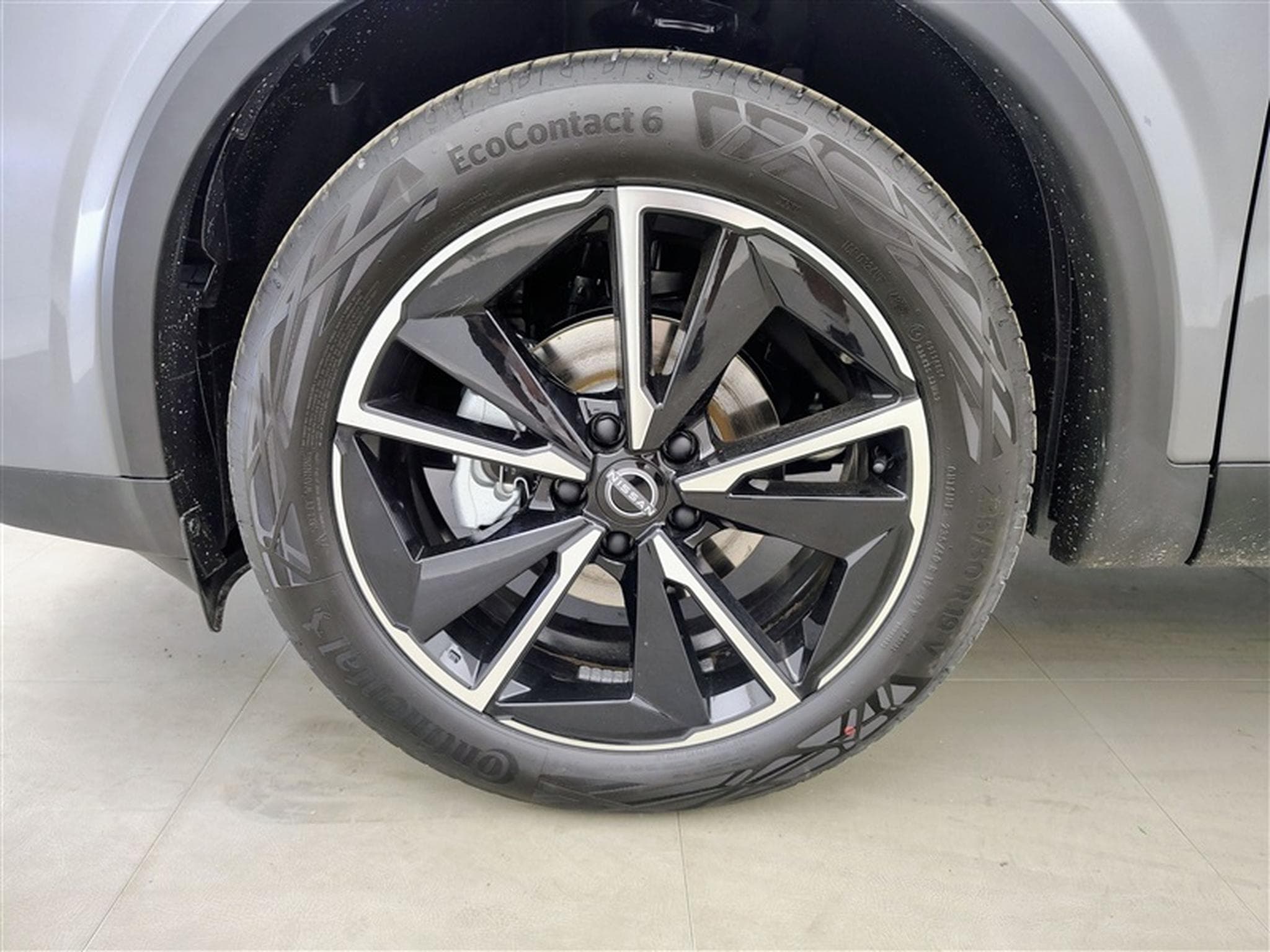Nissan Qashqai 1.3 DIG-T MHEV X-Tronic Tekna NAVI / FULL LED / CUIR / PANO (2026) - Photo 6