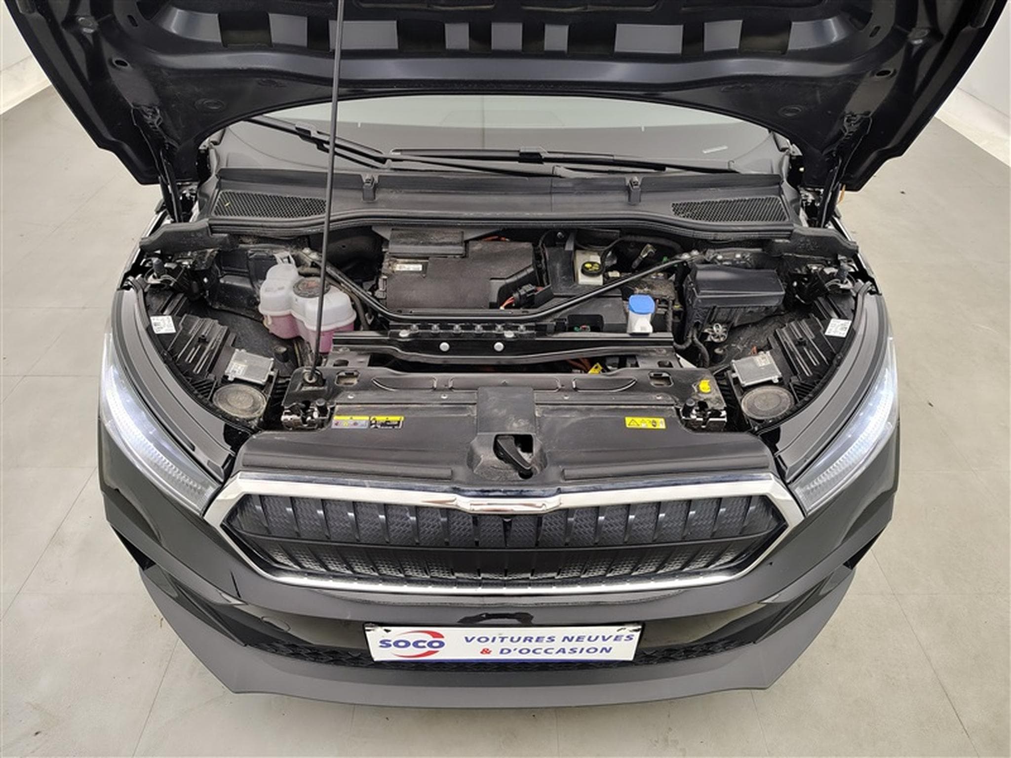 Skoda Enyaq ENYAQ IV 60 Business S-CUIR/NAVI/FULL LED/JA19/PDC (2023) - Photo 18