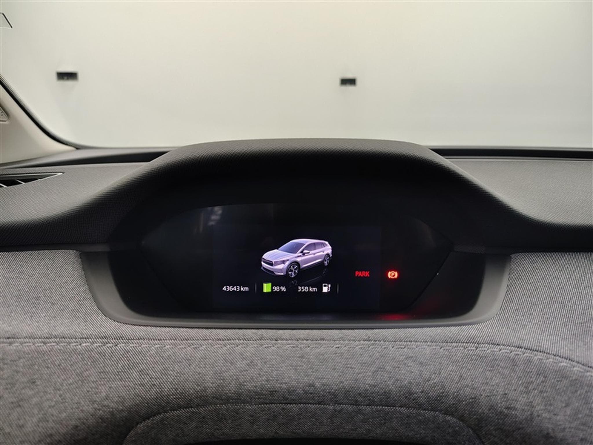 Skoda Enyaq ENYAQ IV 60 Business S-CUIR/NAVI/FULL LED/JA19/PDC (2023) - Photo 9
