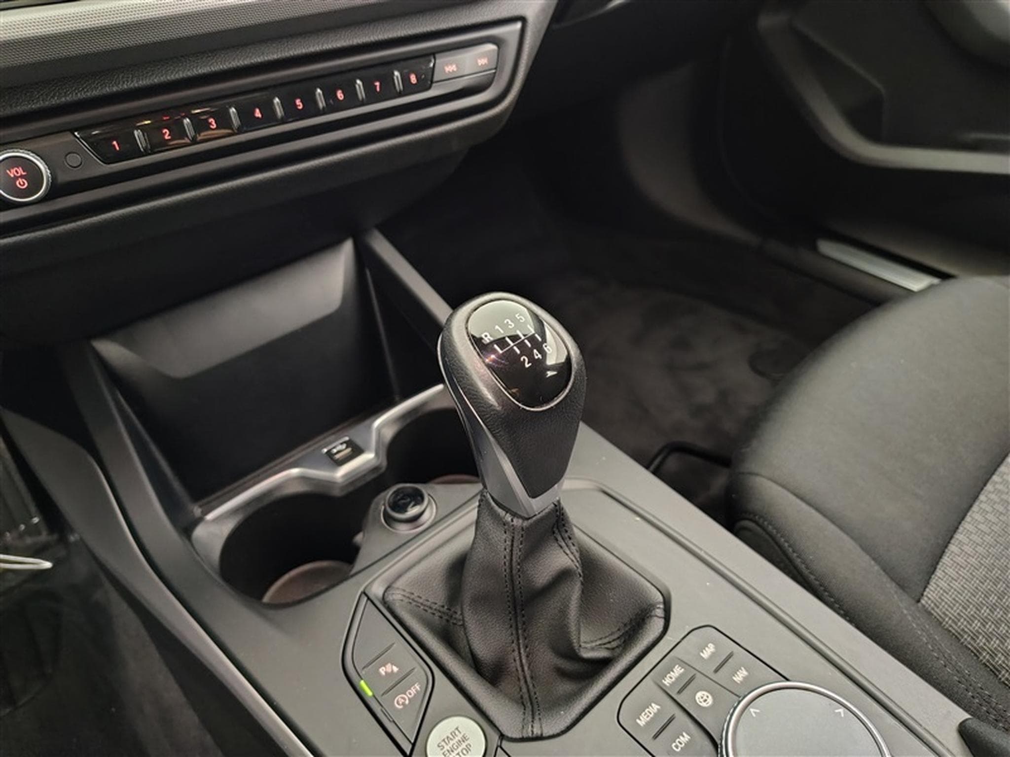 BMW 116 116 d Business NAVI/FULL LED/JA/PDC (2022) - Photo 12