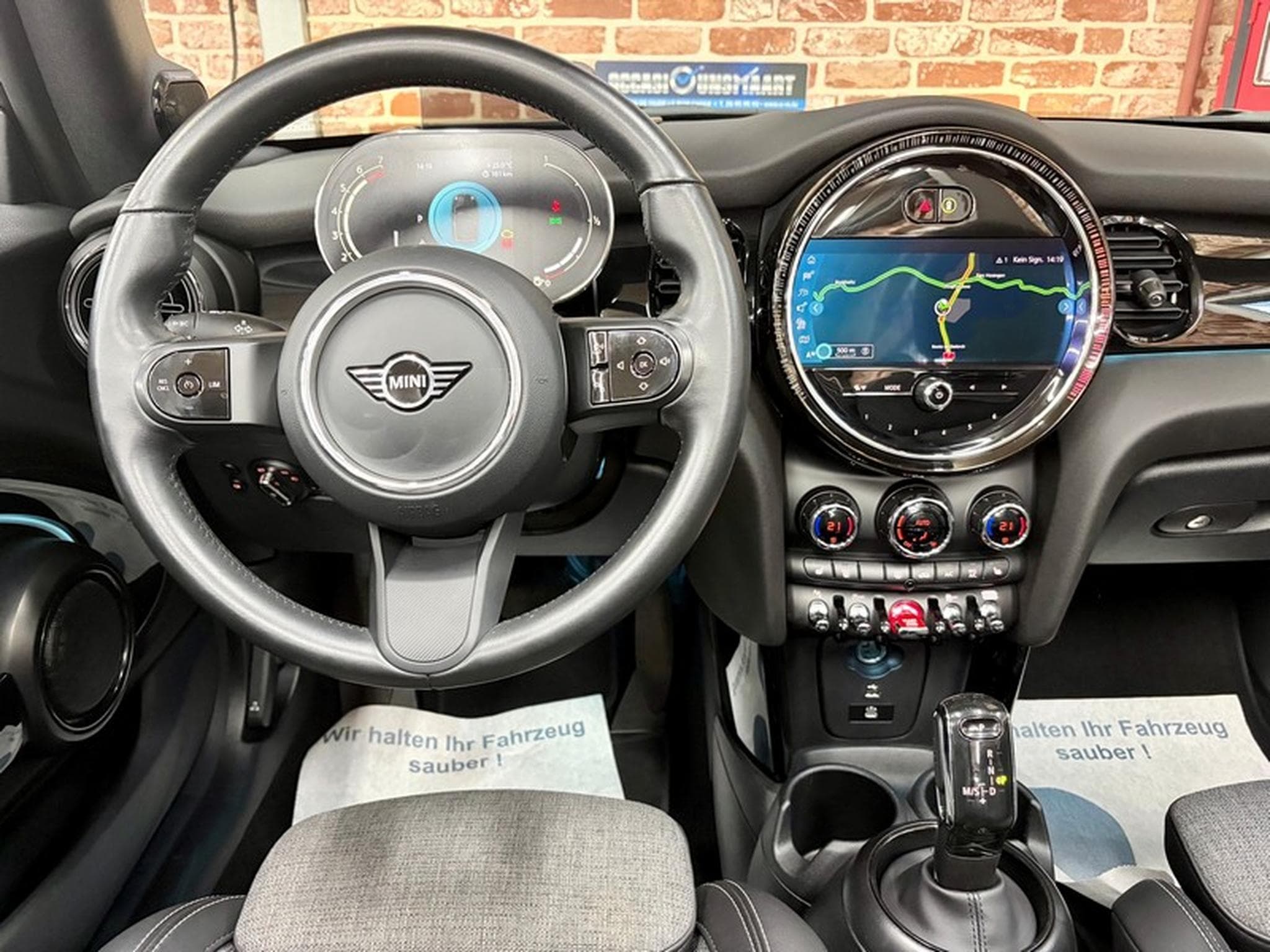 Mini Cooper Cooper Cabrio 1.5 136cv Auto CLASSIC TRIM (2024) - Photo 4