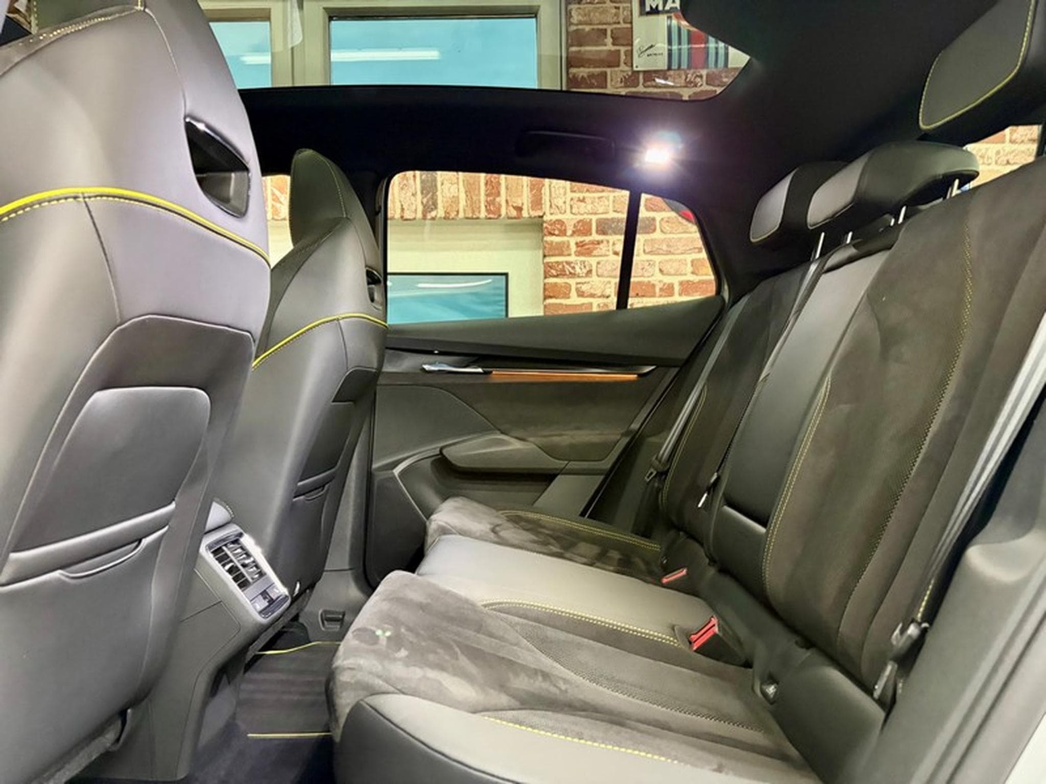 Skoda Enyaq Enyaq RS Coupé 299cv 82KW/h 4X4/SiègCh/ToitP/AttRem (2023) - Foto 6