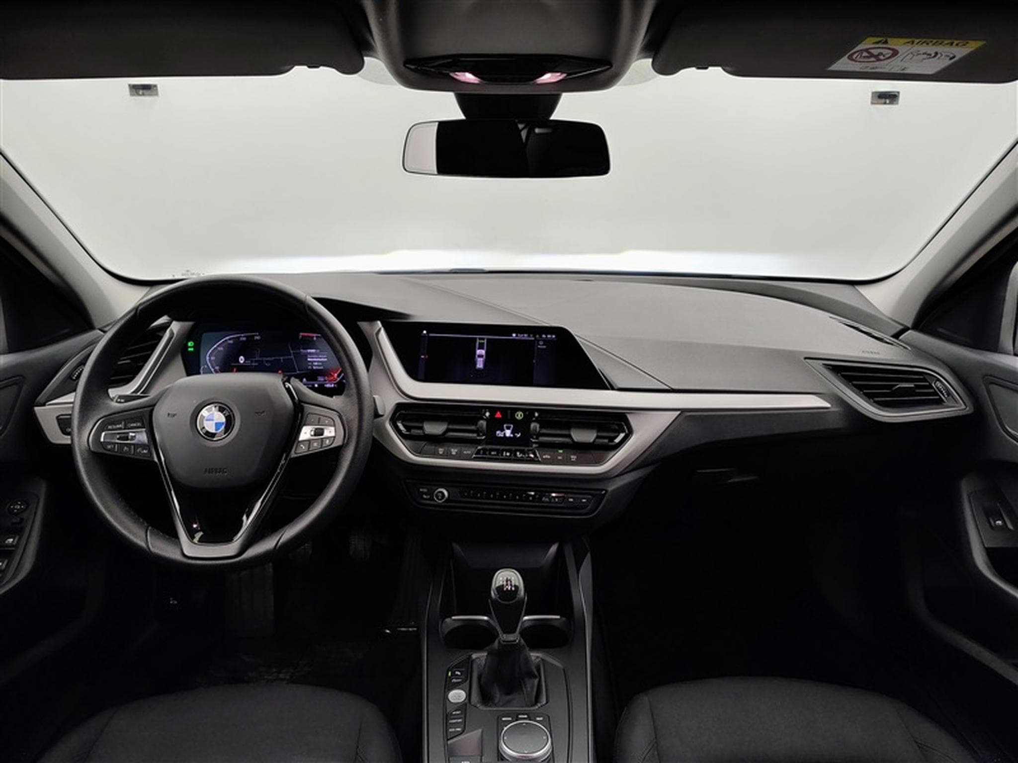 BMW 116 116i Business NAVI/FULL LED/JA16/PDC AV AR (2023) - Foto 8