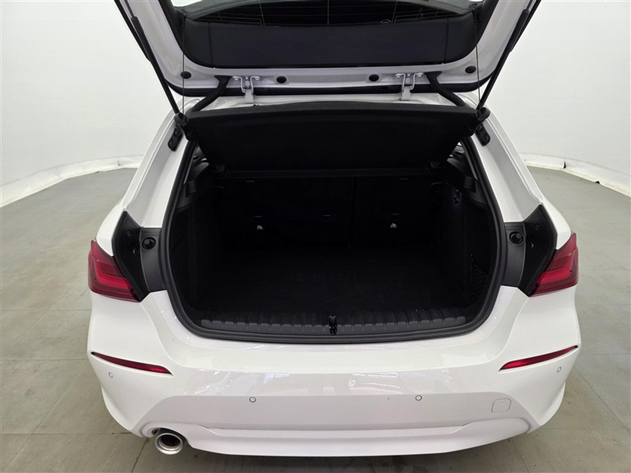 BMW 118 iA  Navi Cockpit / Led / PDC av+ar (2022) - Photo 14