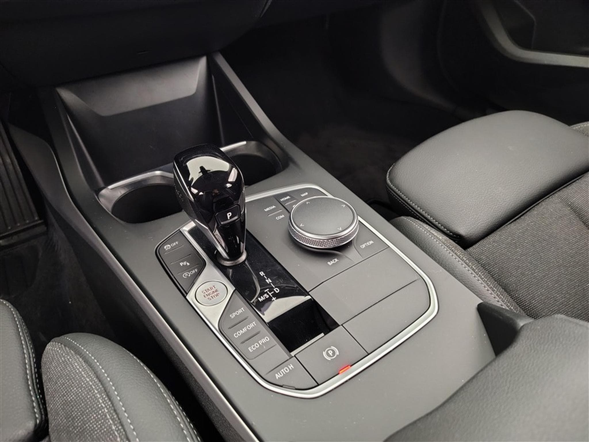 BMW 116 dA Sportline NAVI / S-CUIR SPORT / FULL LED (2022) - Photo 12