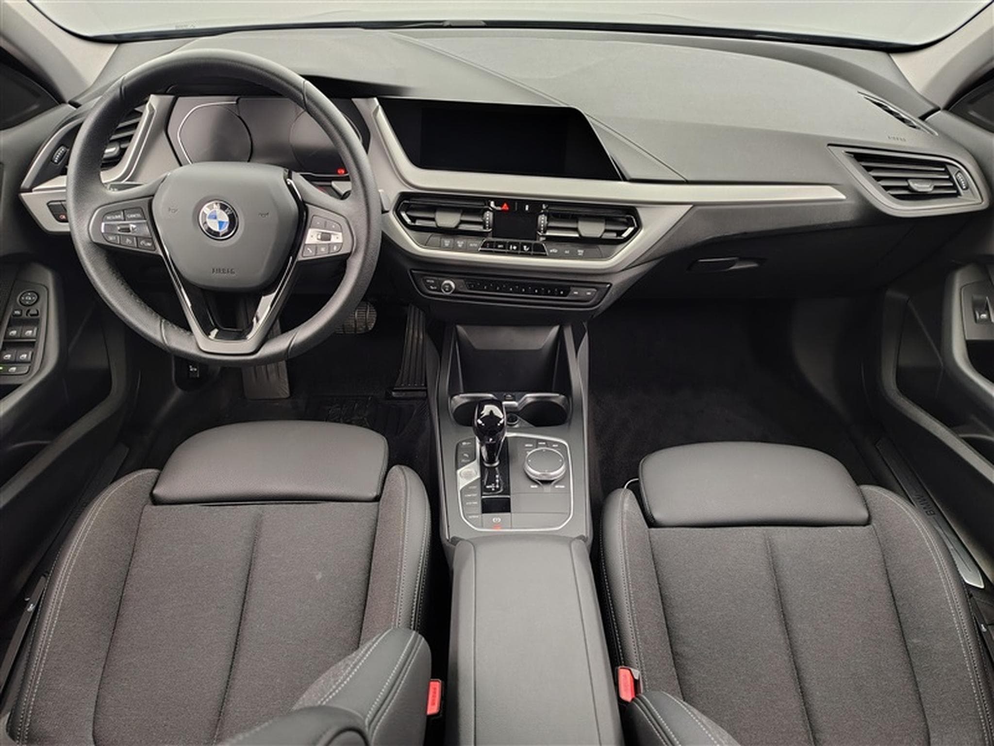 BMW 116 dA Sportline NAVI / S-CUIR SPORT / FULL LED (2022) - Photo 8