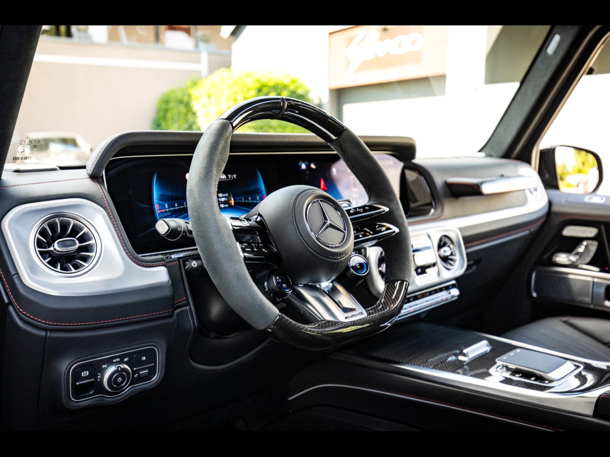 Mercedes G 63 AMG V8 BI-TURBO (FACELIFT) – PACK NIGHT - OBSIDIAN BLACK METALLI (2025) - Photo 13