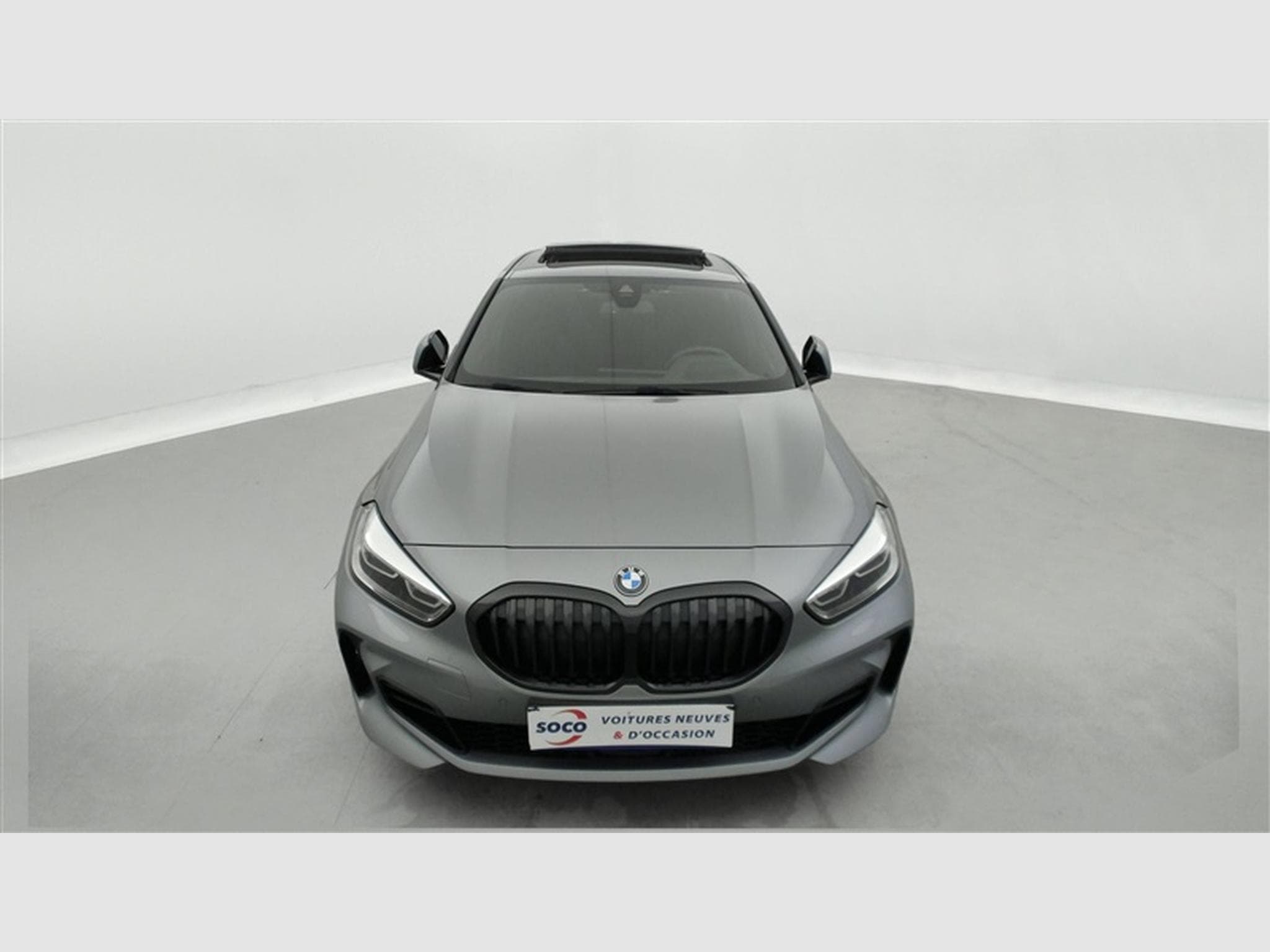 BMW 118 118iA Pack M NAVI / CARPLAY / CAMERA / TO PANO (2024) - Photo 4