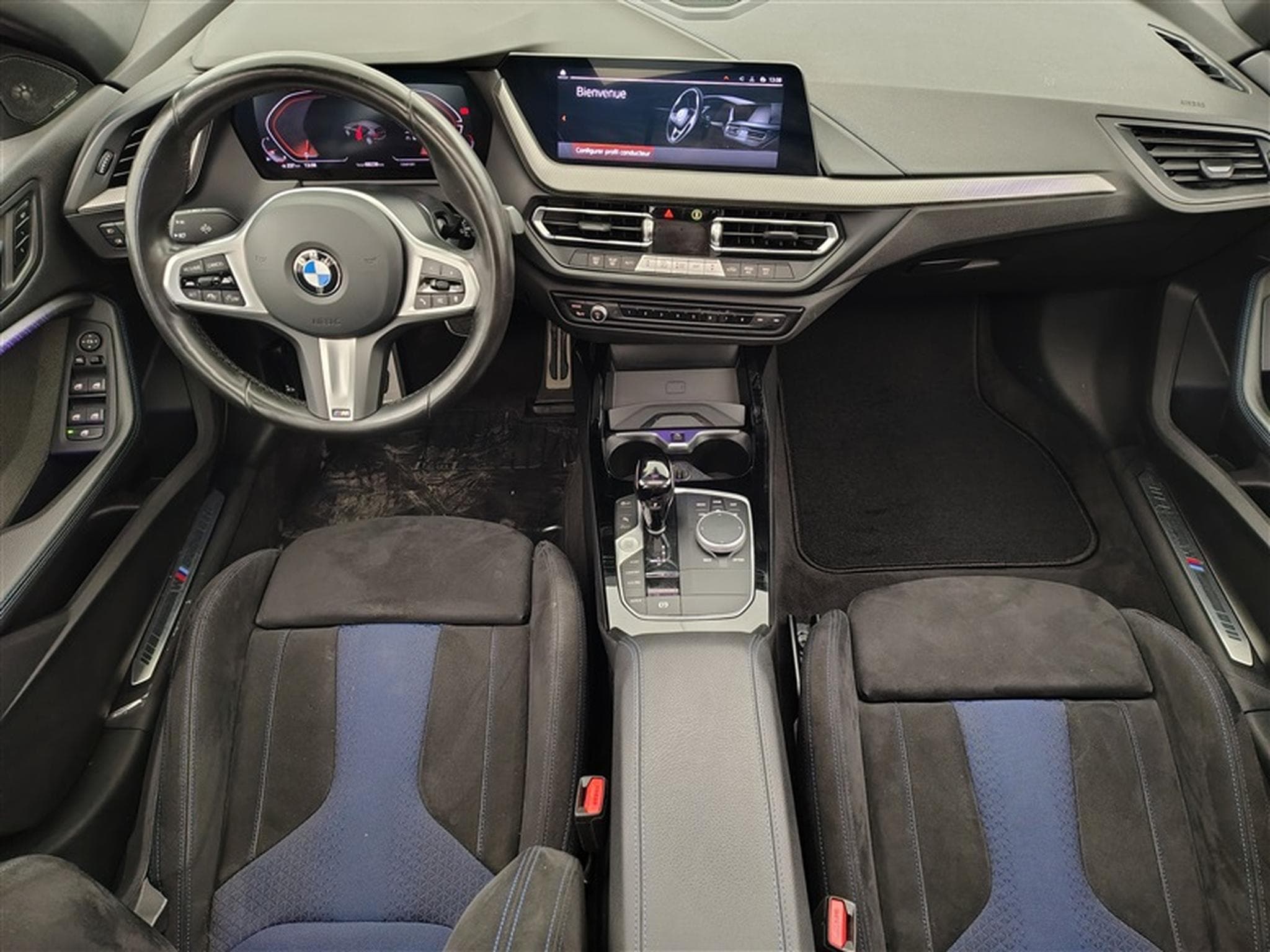 BMW 118 118iA Pack M NAVI / CARPLAY / CAMERA / TO PANO (2024) - Photo 8