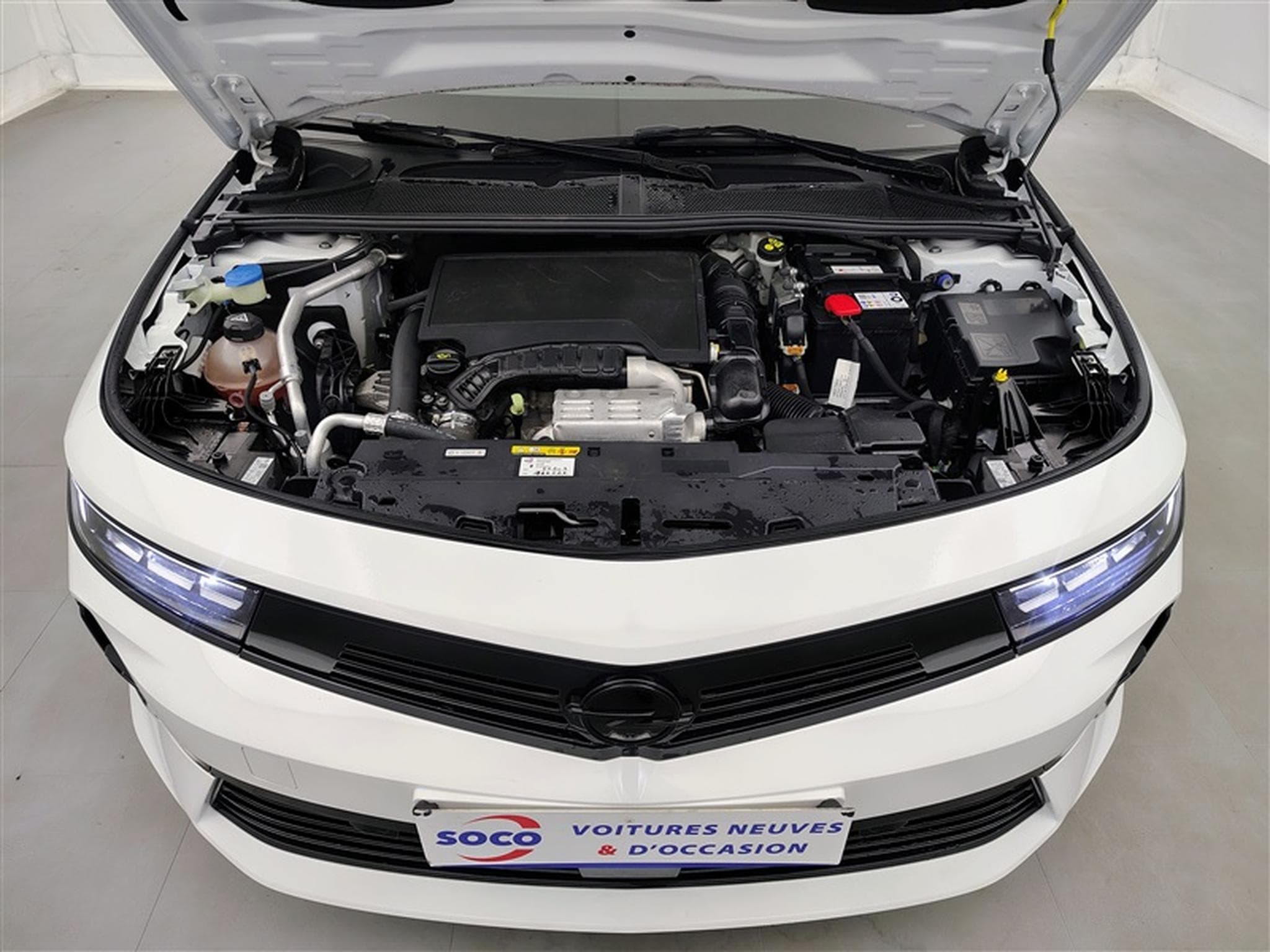 Opel Astra 1.2 Turbo 130cv GS NAVI / FULL LED / ALCANTARA / CAMERA 360 (2024) - Photo 18