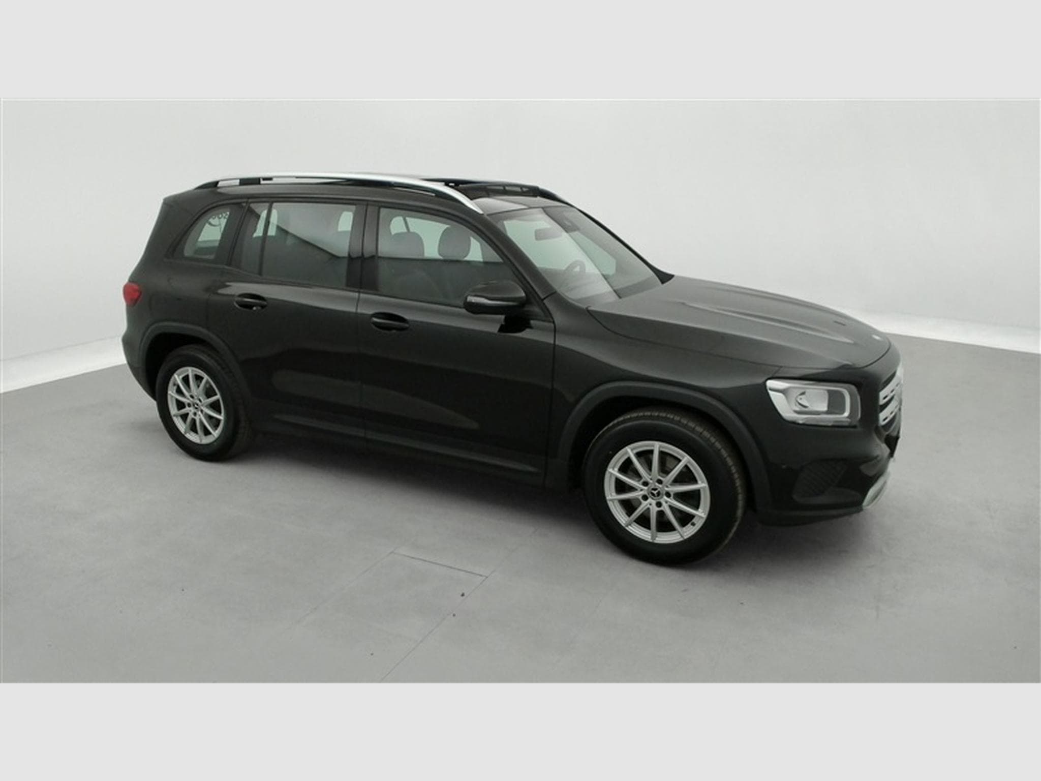 Mercedes GLB 180 GLB180 Business Line S-CUIR/NAVI/TO PANO/JA/PDC (2022) - Photo 25