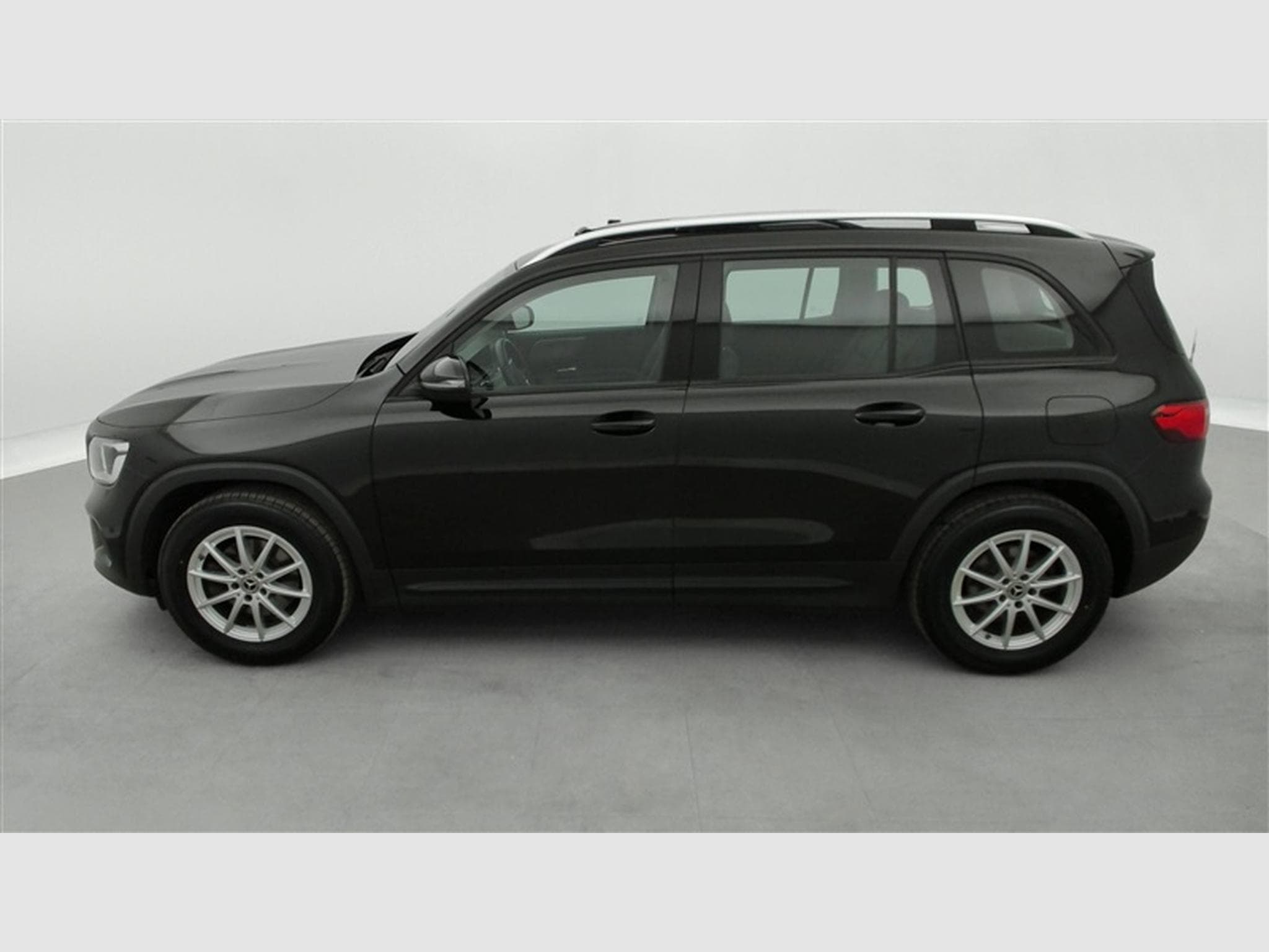 Mercedes GLB 180 GLB180 Business Line S-CUIR/NAVI/TO PANO/JA/PDC (2022) - Photo 3