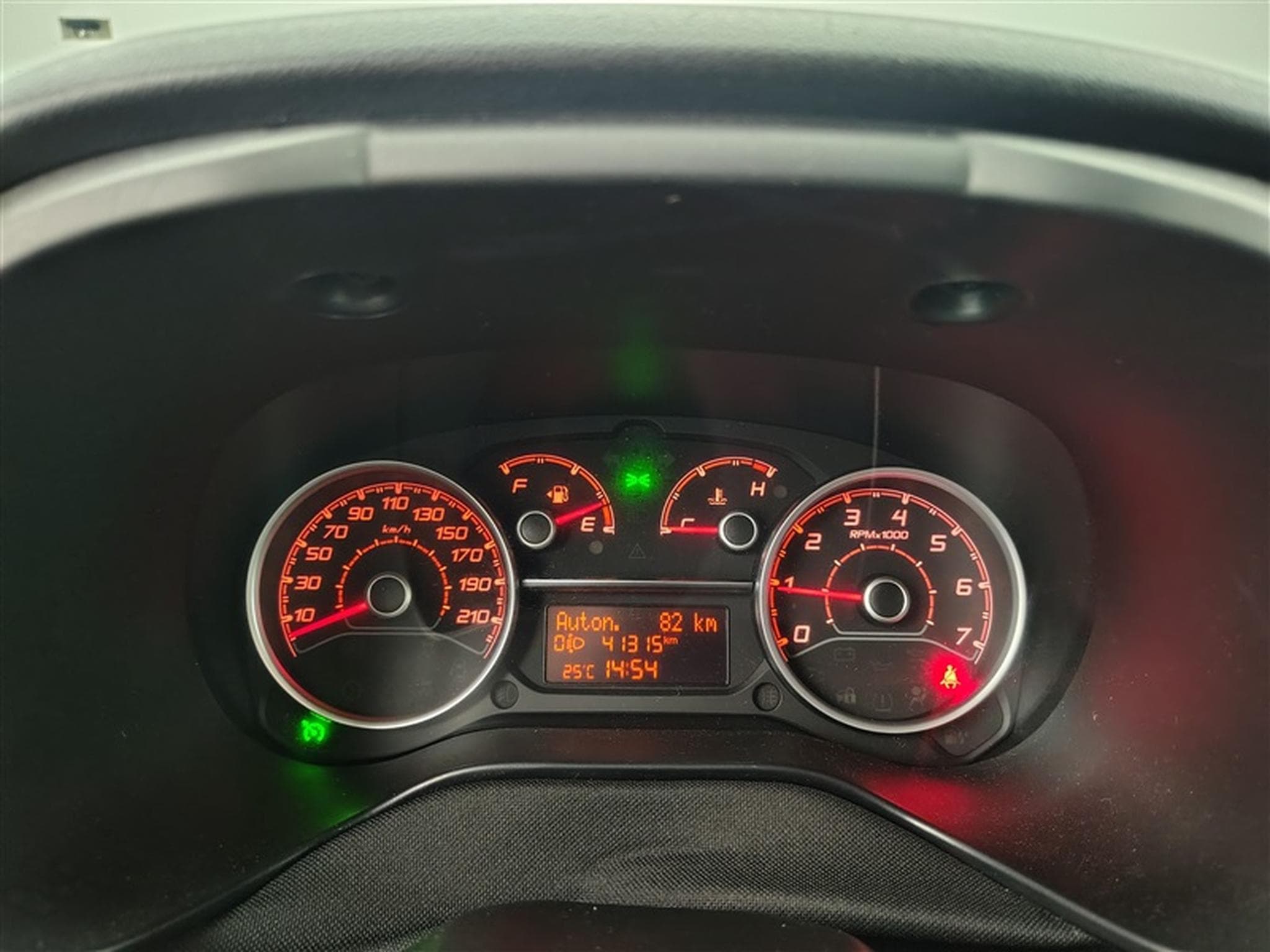Fiat Doblo 1.6 MJET Cargo CLIM / CARPLAY (2023) - Photo 10