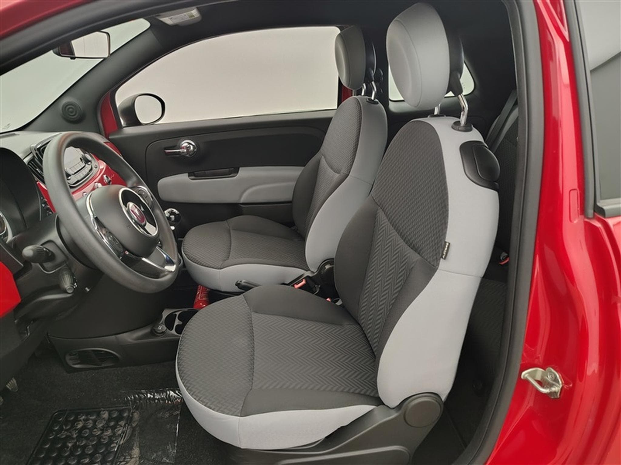 Fiat 500 1.0i MHEV Lounge (2020) - Photo 7