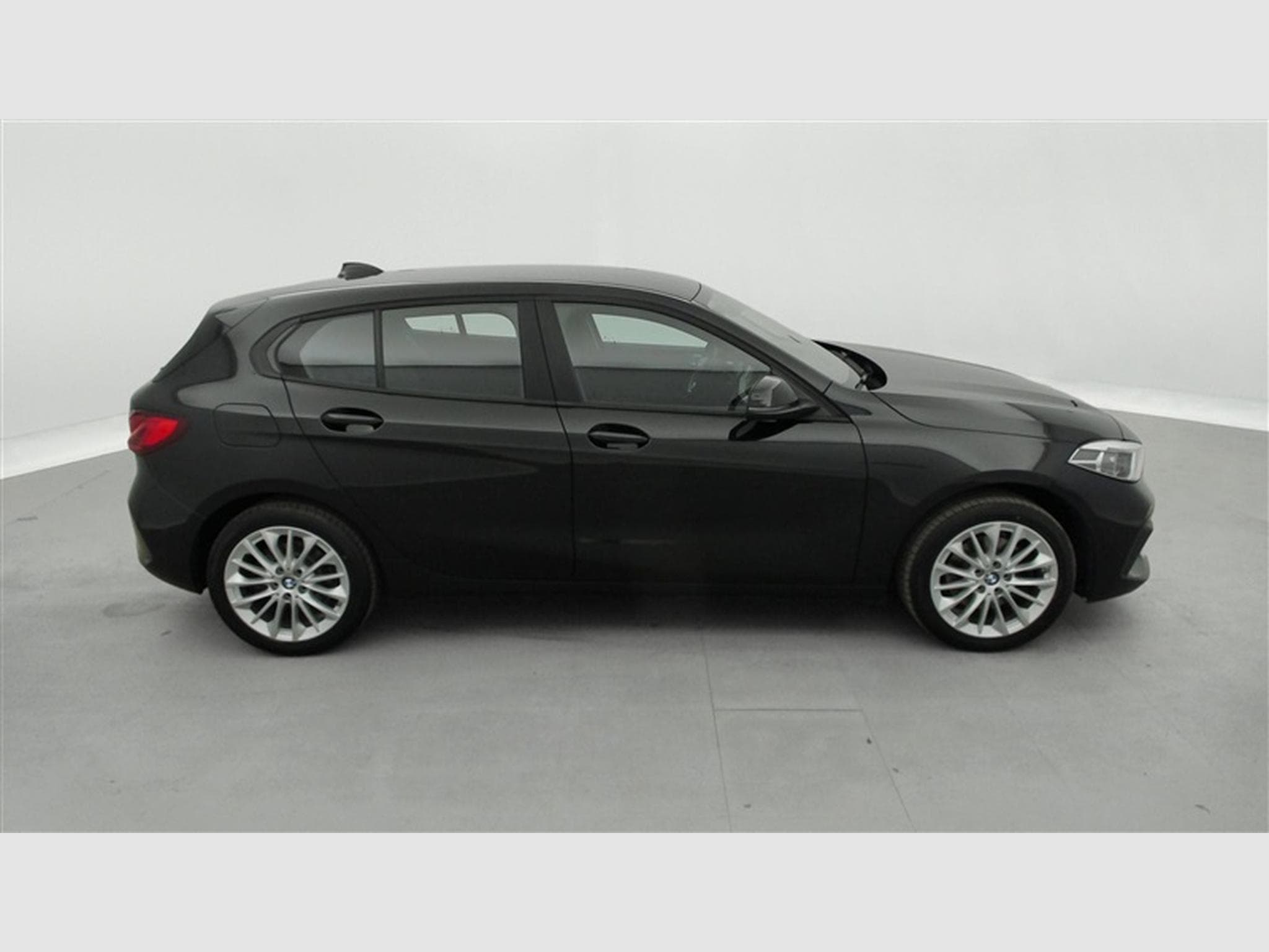 BMW 116 116dA Business Line NAVI/FULL LED/JA17/PDC AV AR (2022) - Photo 24