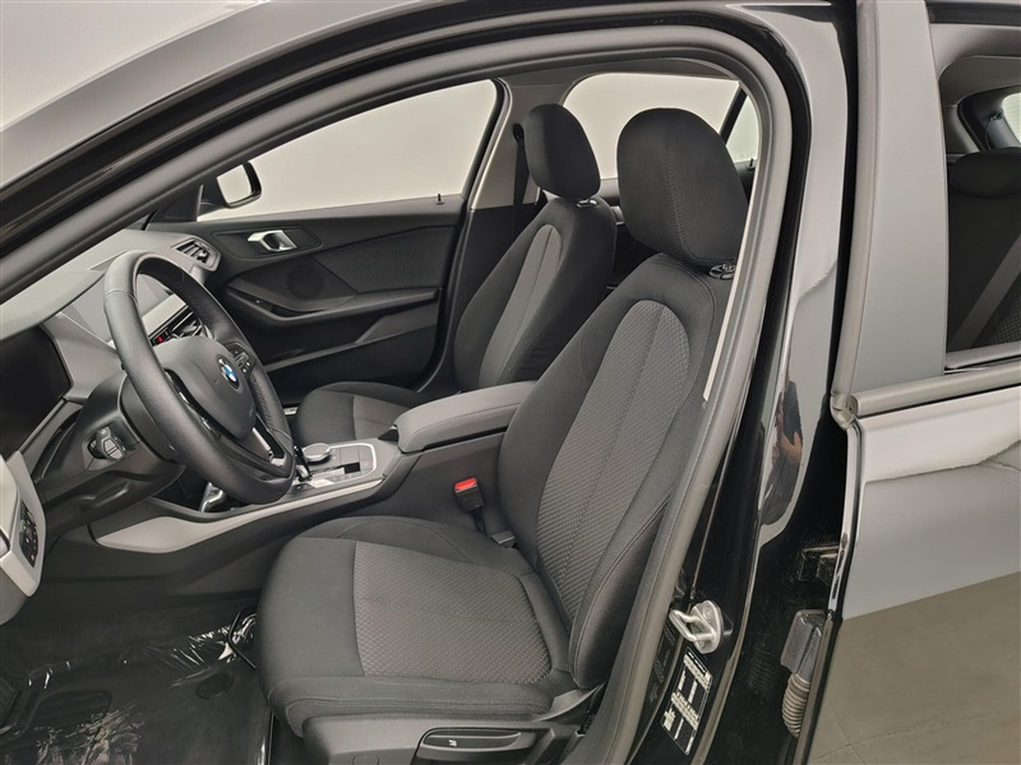 BMW 116 116dA Business Line NAVI/FULL LED/JA17/PDC AV AR (2022) - Photo 7