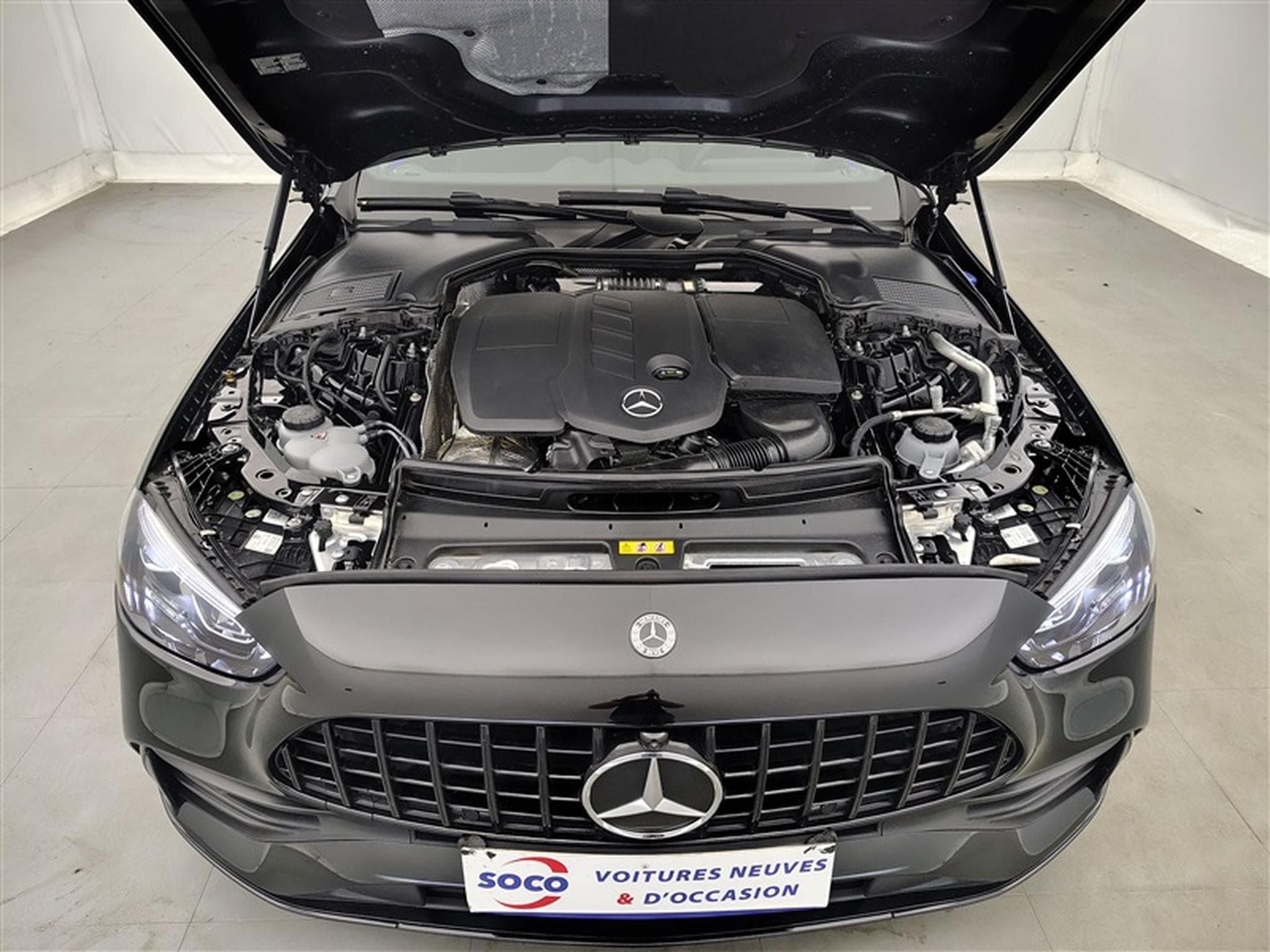 Mercedes C 200 d MHEV • STAR EDITION • AMG LINE   • PACK NIGHT (2025) - Photo 21