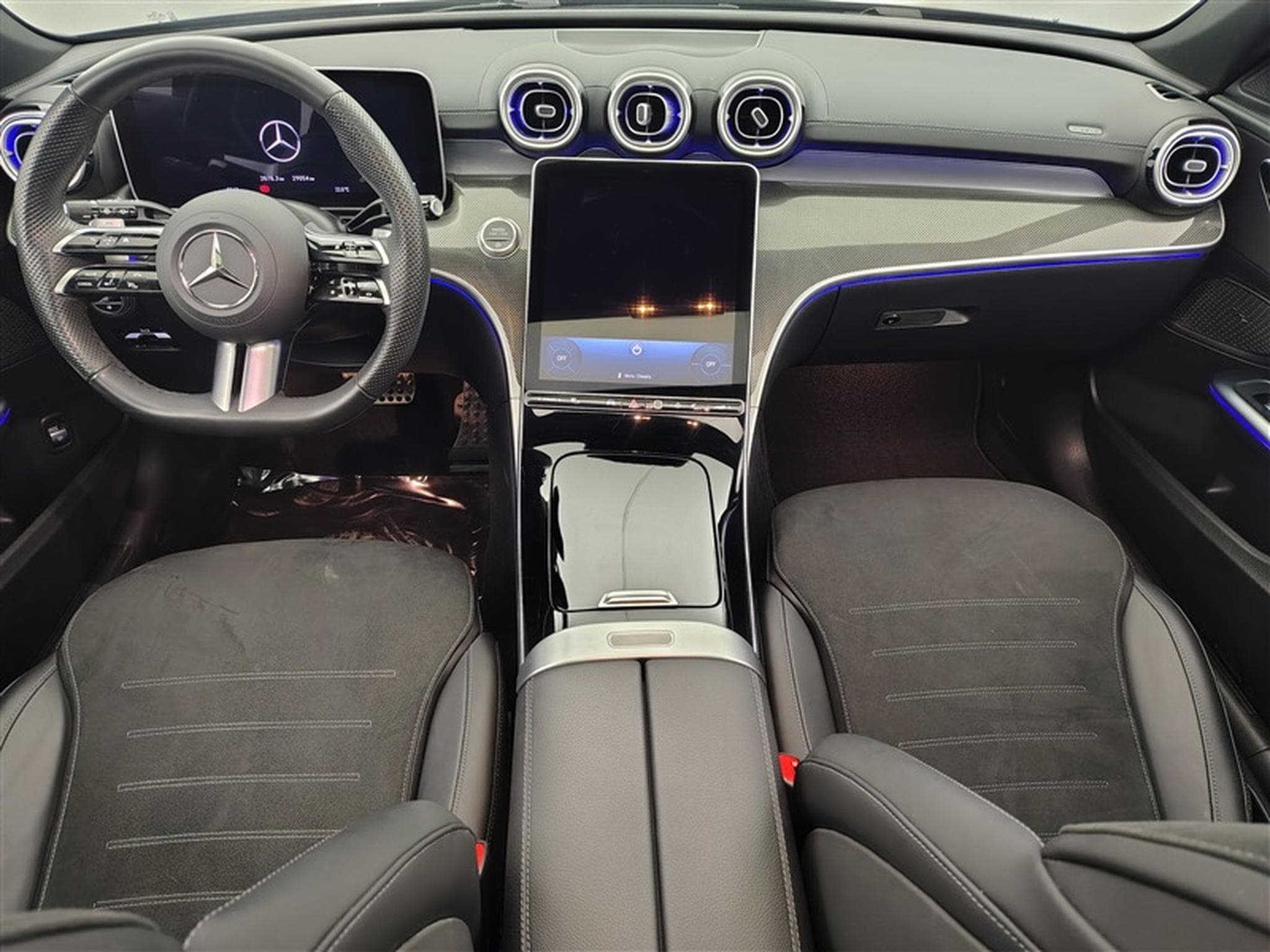 Mercedes C 200 d MHEV • STAR EDITION • AMG LINE   • PACK NIGHT (2025) - Photo 8