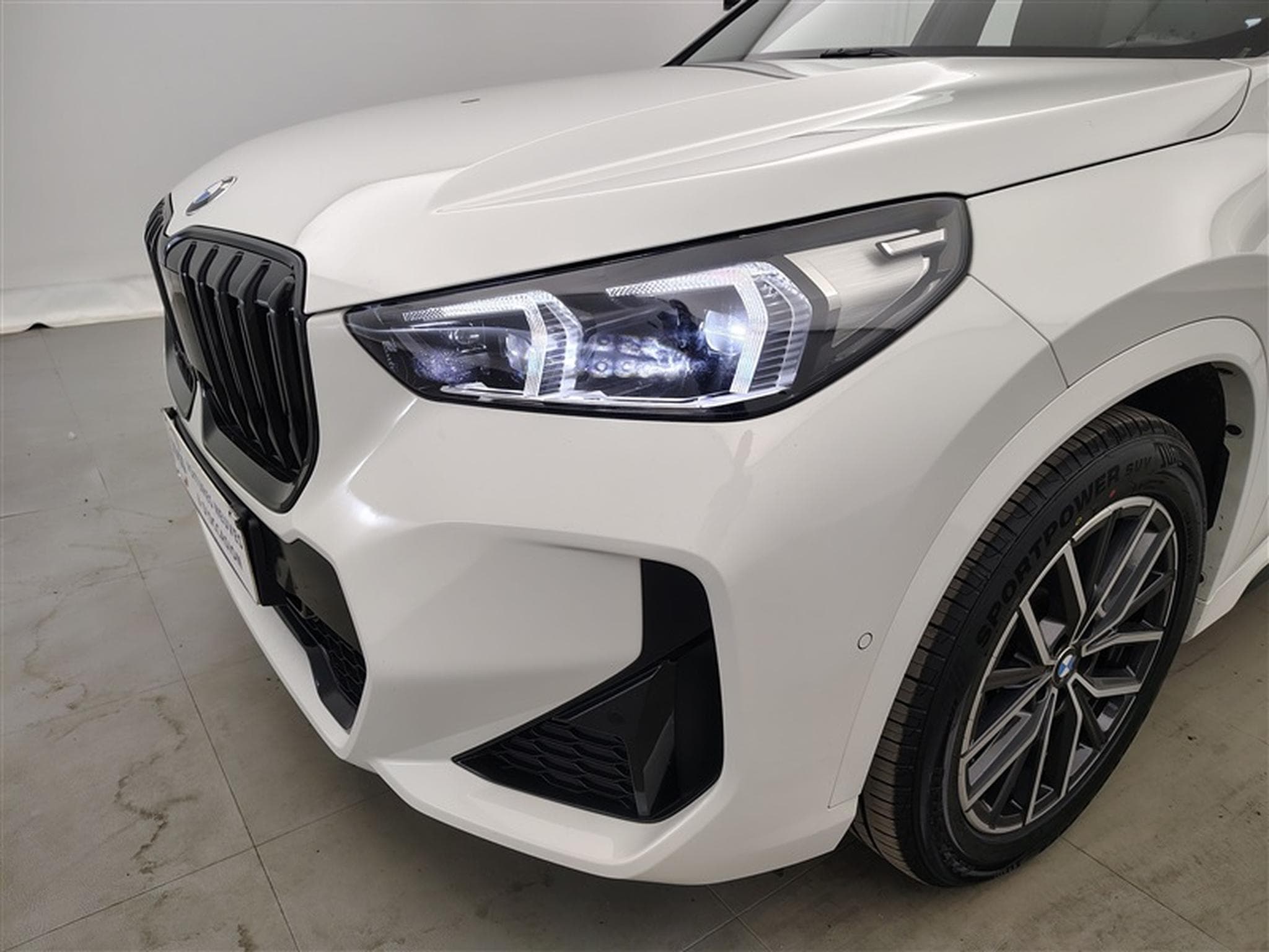 BMW X1 1.5iA sDrive20 MHEV M-Pack (2023) - Photo 14