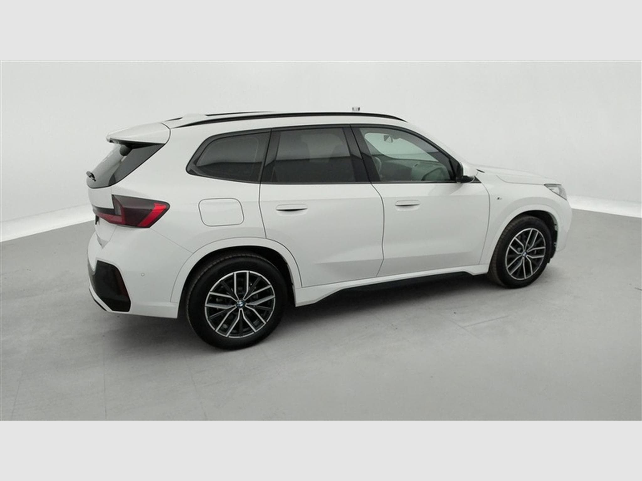 BMW X1 1.5iA sDrive20 MHEV M-Pack (2023) - Photo 25
