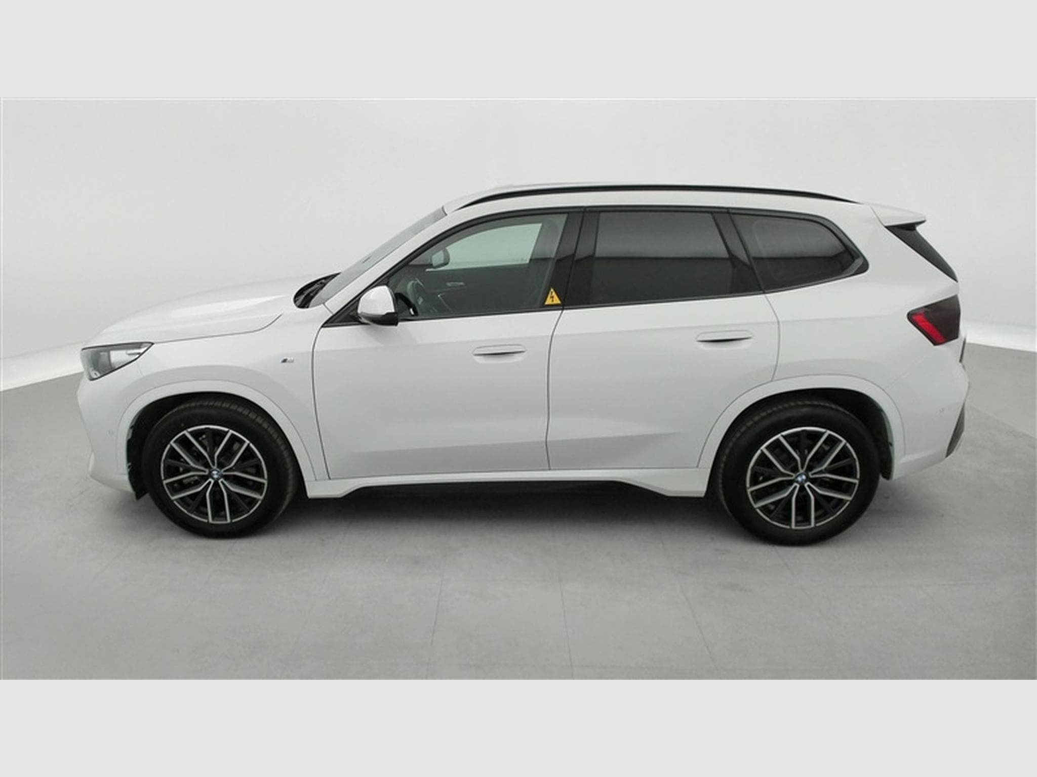 BMW X1 1.5iA sDrive20 MHEV M-Pack (2023) - Photo 3