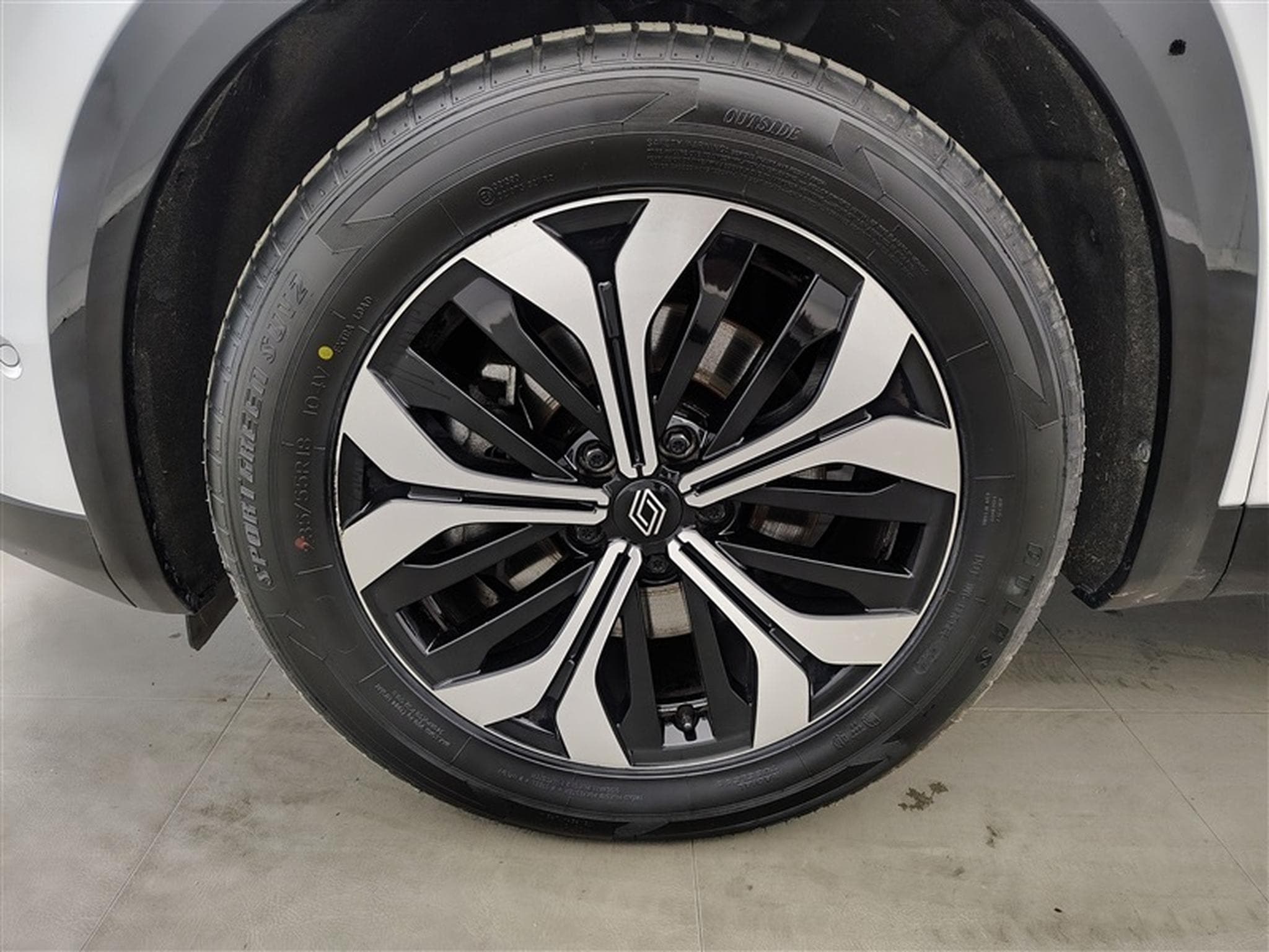 Renault Austral 1.2 E-Tec HEV Techno NAVI / FULL LED / S-CUIR (2024) - Foto 6