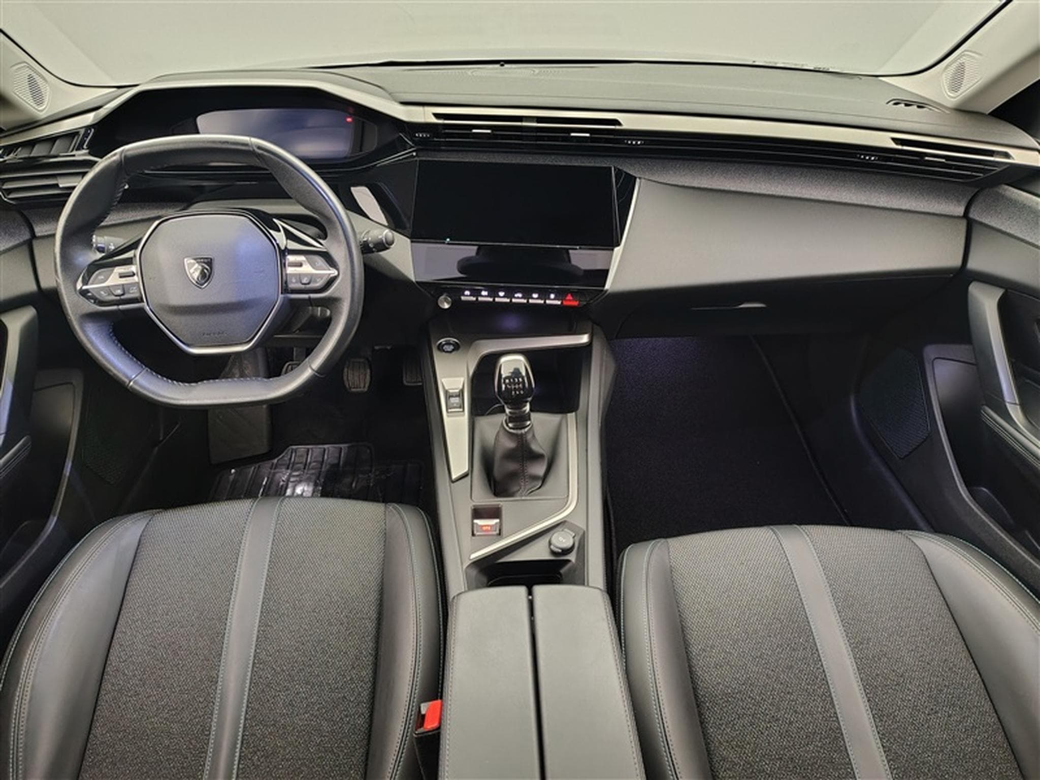 Peugeot 308 SW 1.2 PureTech Allure Pack S&S (EU6.4) (2023) - Photo 7