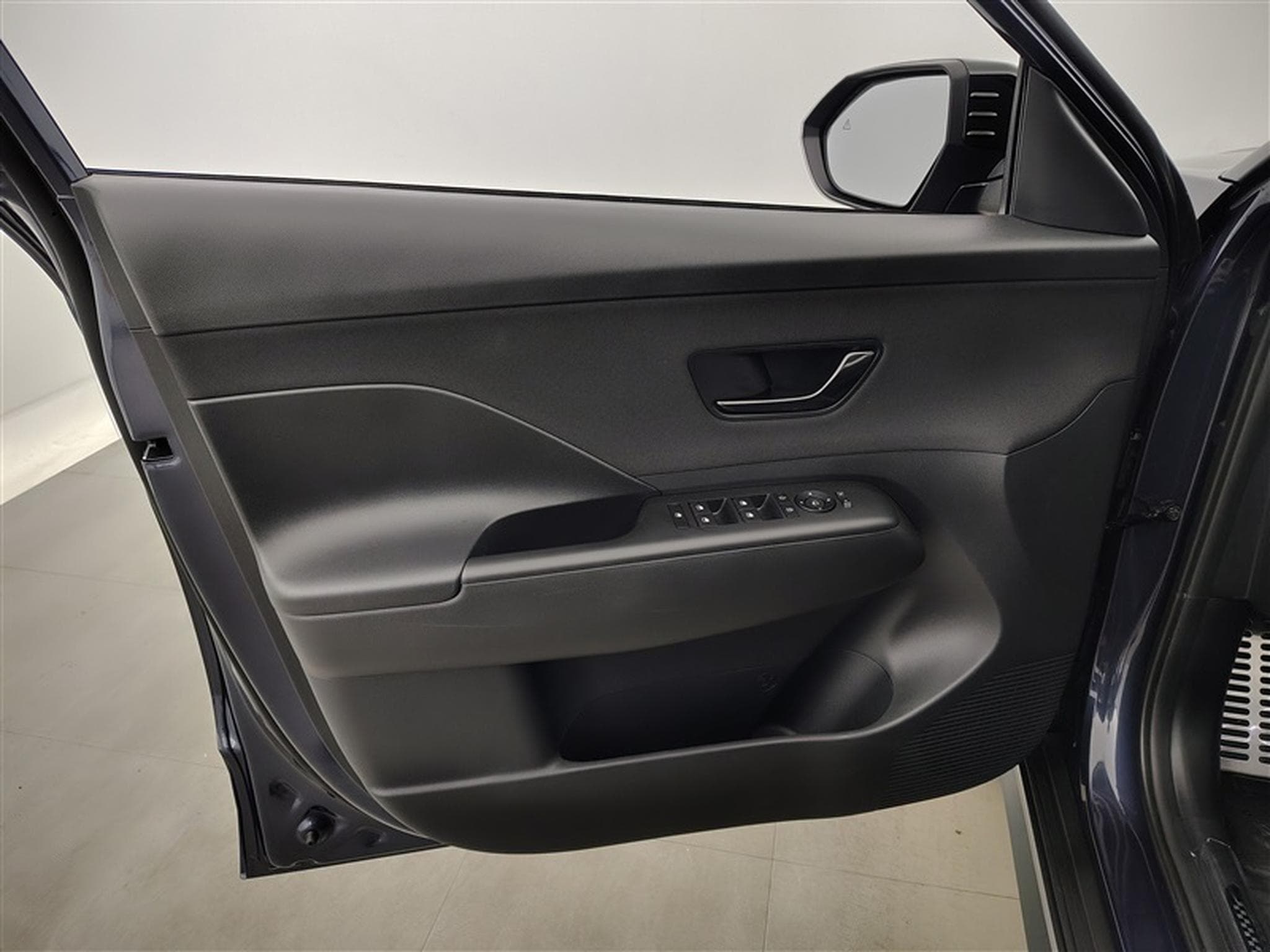 Hyundai Kona 1.6 T-GDi Feel N-Line (2025) - Photo 17