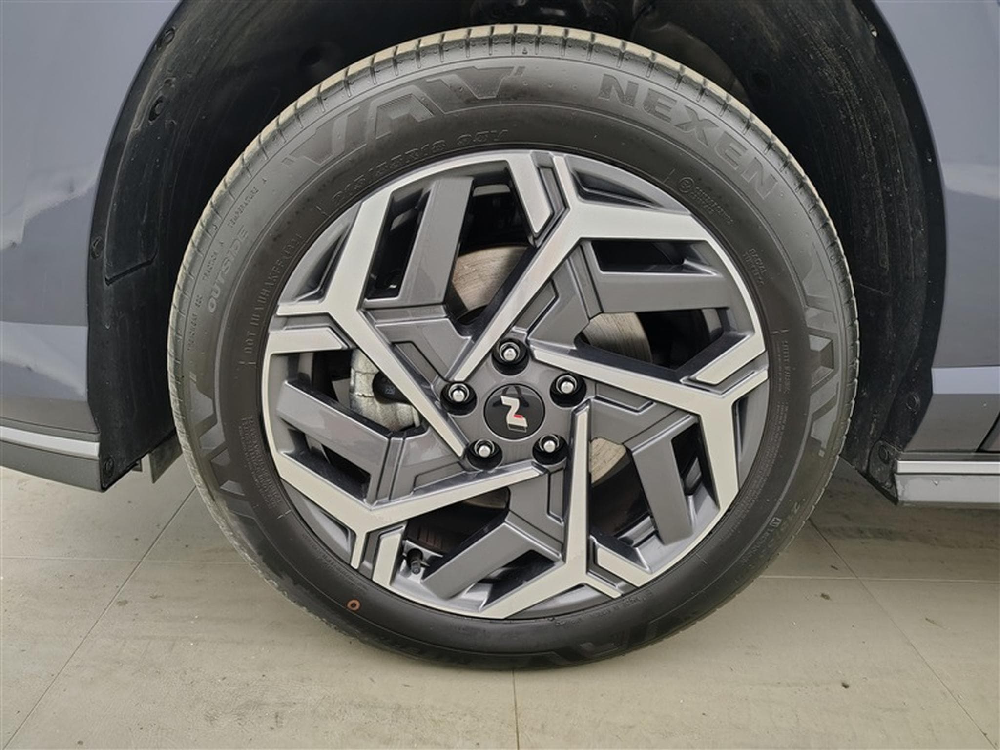 Hyundai Kona 1.6 T-GDi Feel N-Line (2025) - Photo 6