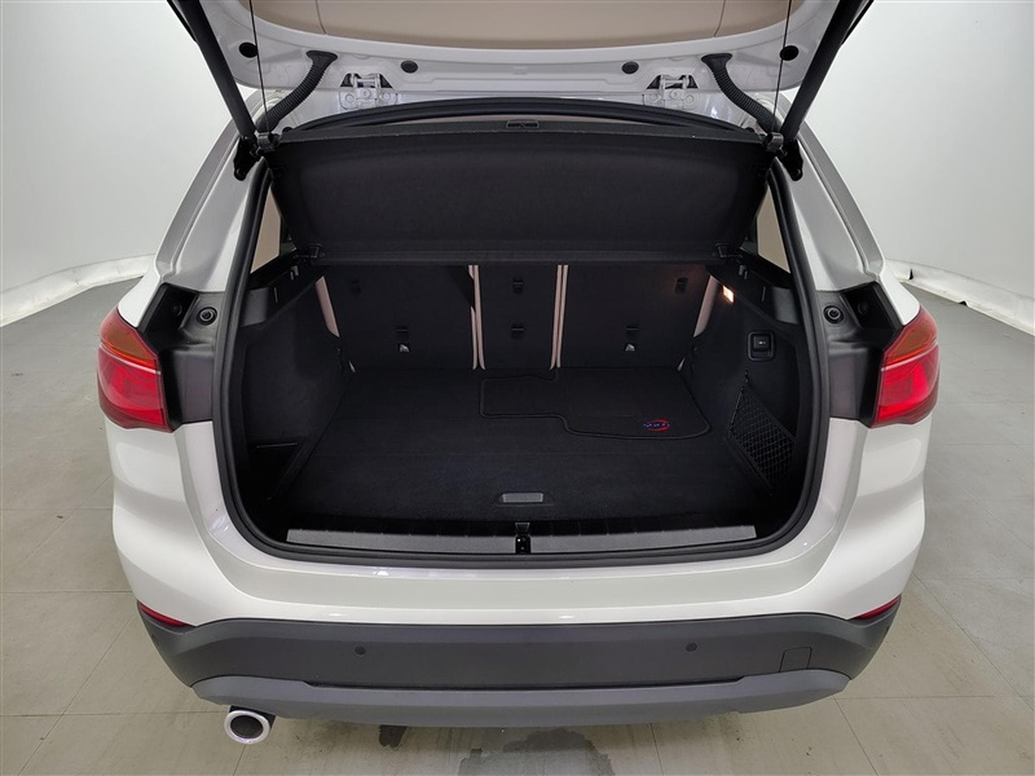 BMW X1 1.5i sDrive18 NAVI / CUIR / TOIT PANO (2021) - Photo 14