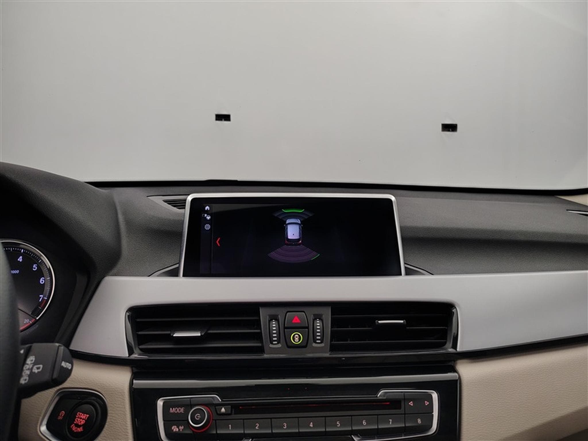 BMW X1 1.5i sDrive18 NAVI / CUIR / TOIT PANO (2021) - Photo 17
