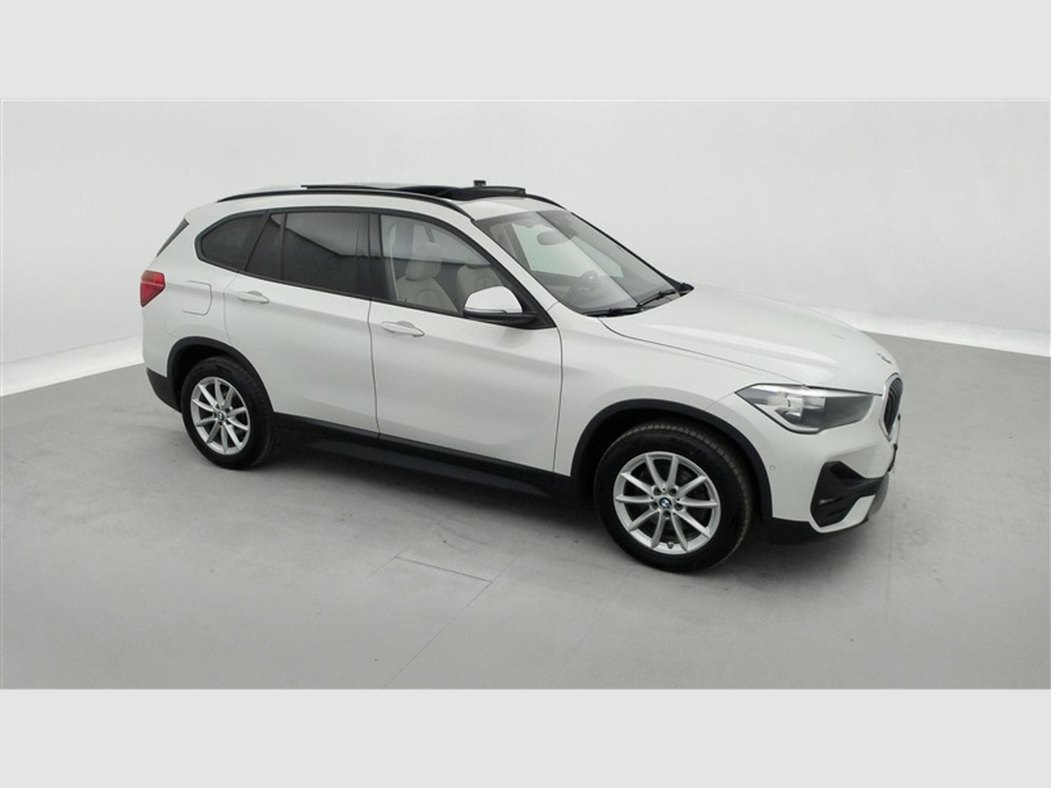 BMW X1 1.5i sDrive18 NAVI / CUIR / TOIT PANO (2021) - Photo 23
