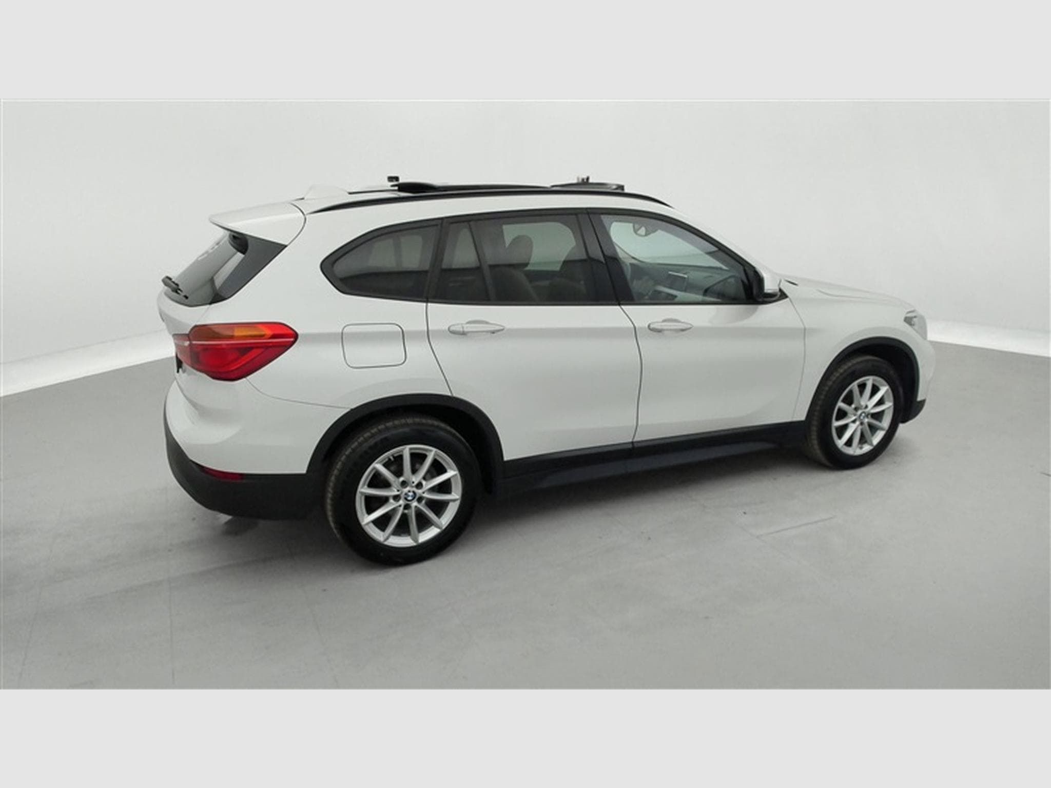 BMW X1 1.5i sDrive18 NAVI / CUIR / TOIT PANO (2021) - Photo 25