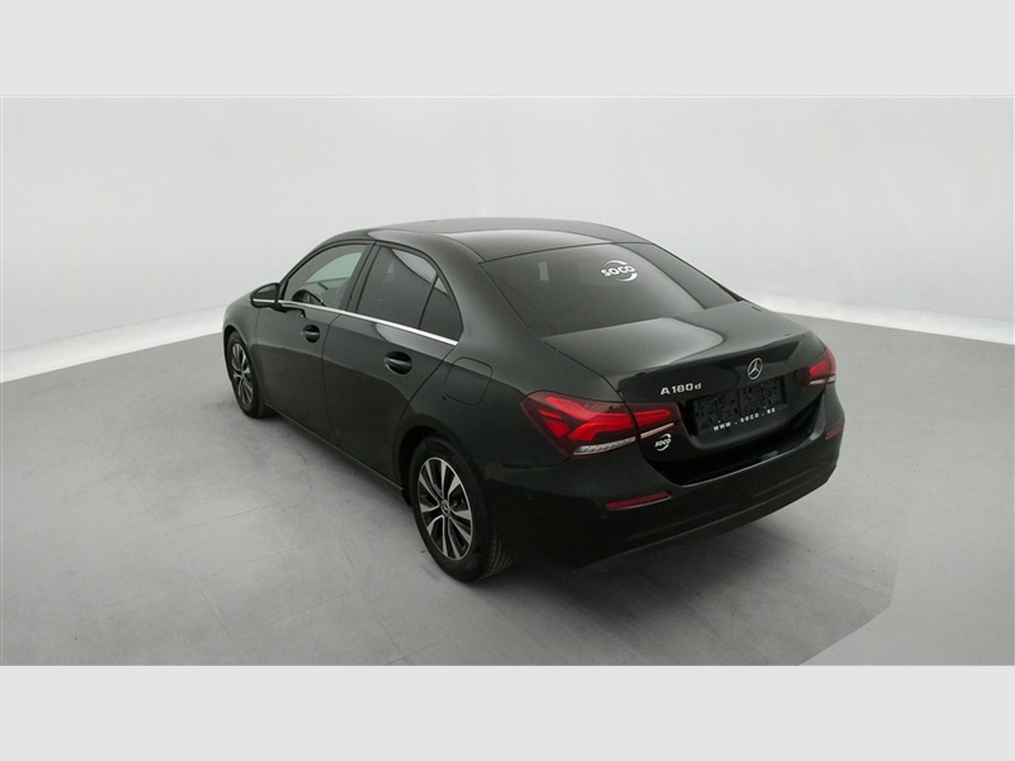 Mercedes A 180 d Business Line Navi / Led  / PDC av+ar (2022) - Photo 2