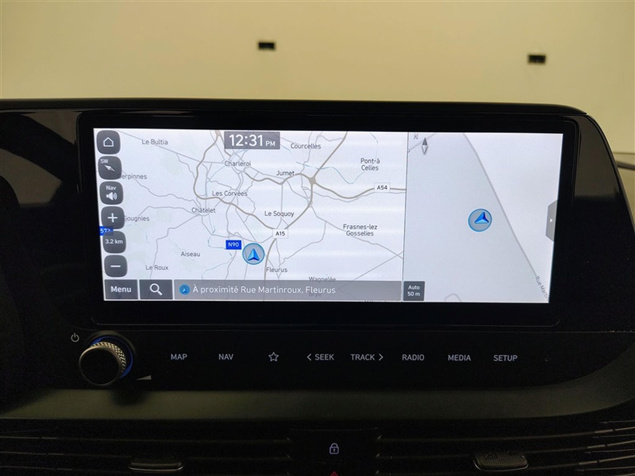 Hyundai Bayon 1.0 T-GDi MHEV Techno DCT/NAVI/LED/JA/PDC (2023) - Photo 11