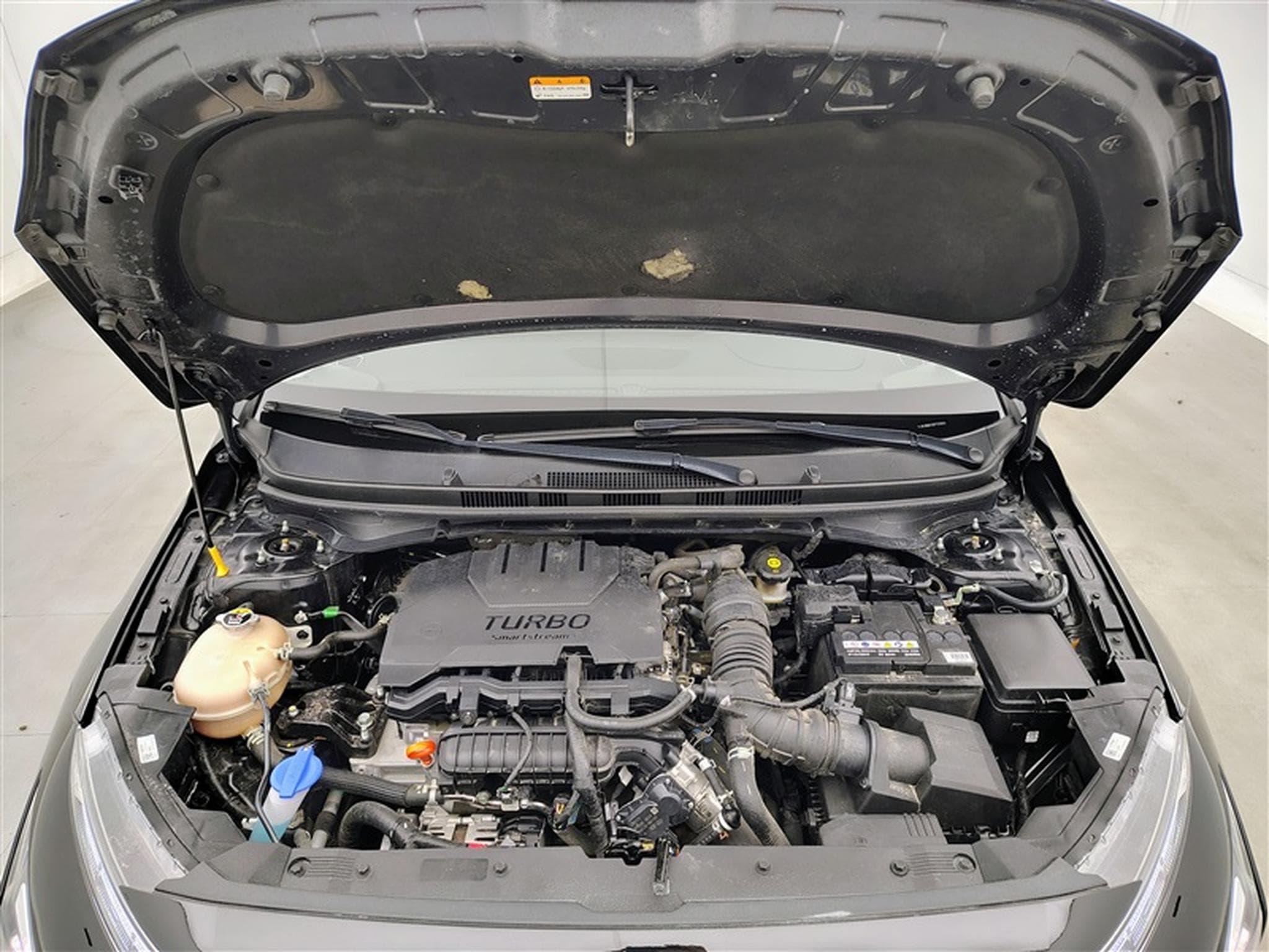 Hyundai Bayon 1.0 T-GDi MHEV Techno DCT/NAVI/LED/JA/PDC (2023) - Photo 19