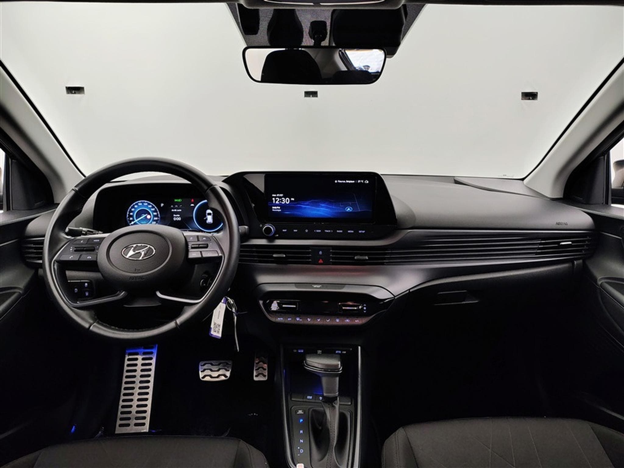 Hyundai Bayon 1.0 T-GDi MHEV Techno DCT/NAVI/LED/JA/PDC (2023) - Photo 8