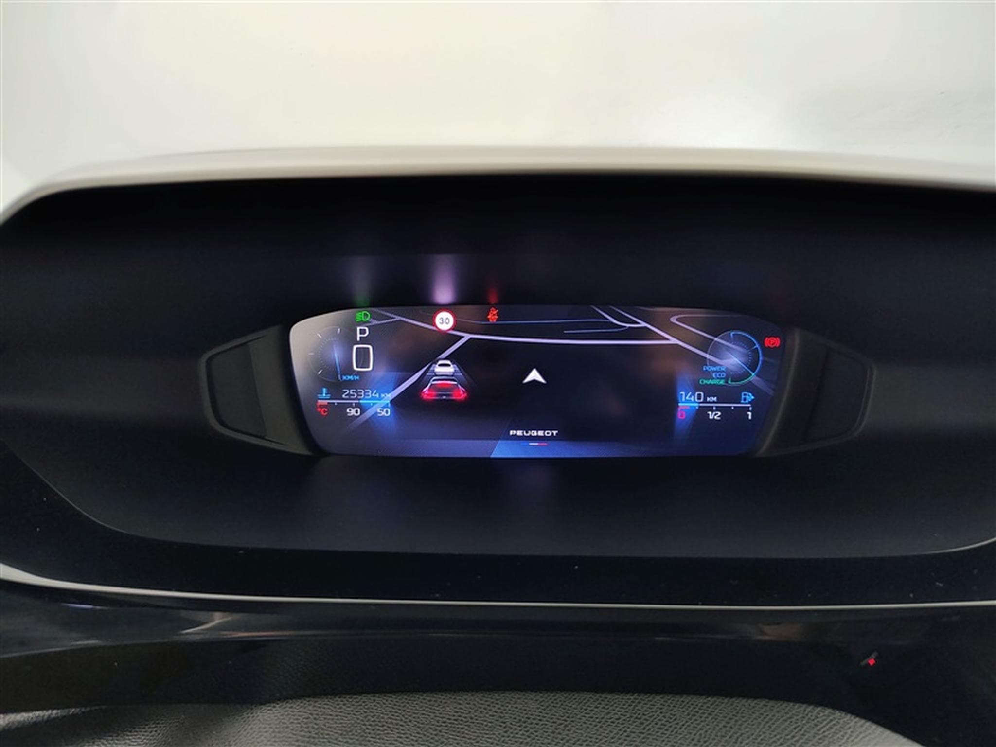 Peugeot 408 1.2 Hybrid 136cv e-DCS6 Allure Pack NAVI / CARPLAY / CAMERA (2025) - Photo 10