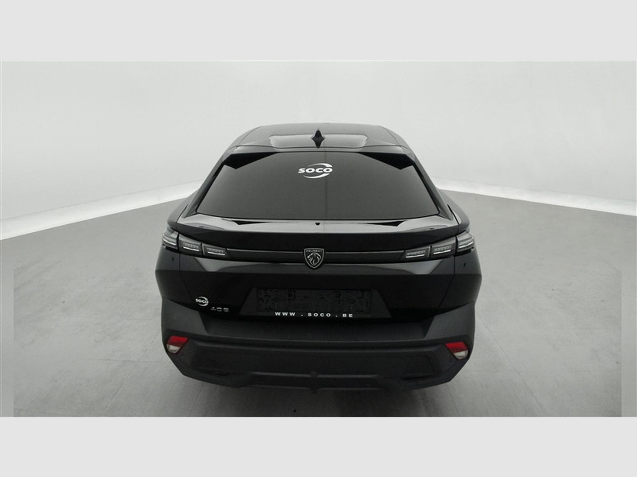 Peugeot 408 1.2 Hybrid 136cv e-DCS6 Allure Pack NAVI / CARPLAY / CAMERA (2025) - Photo 5