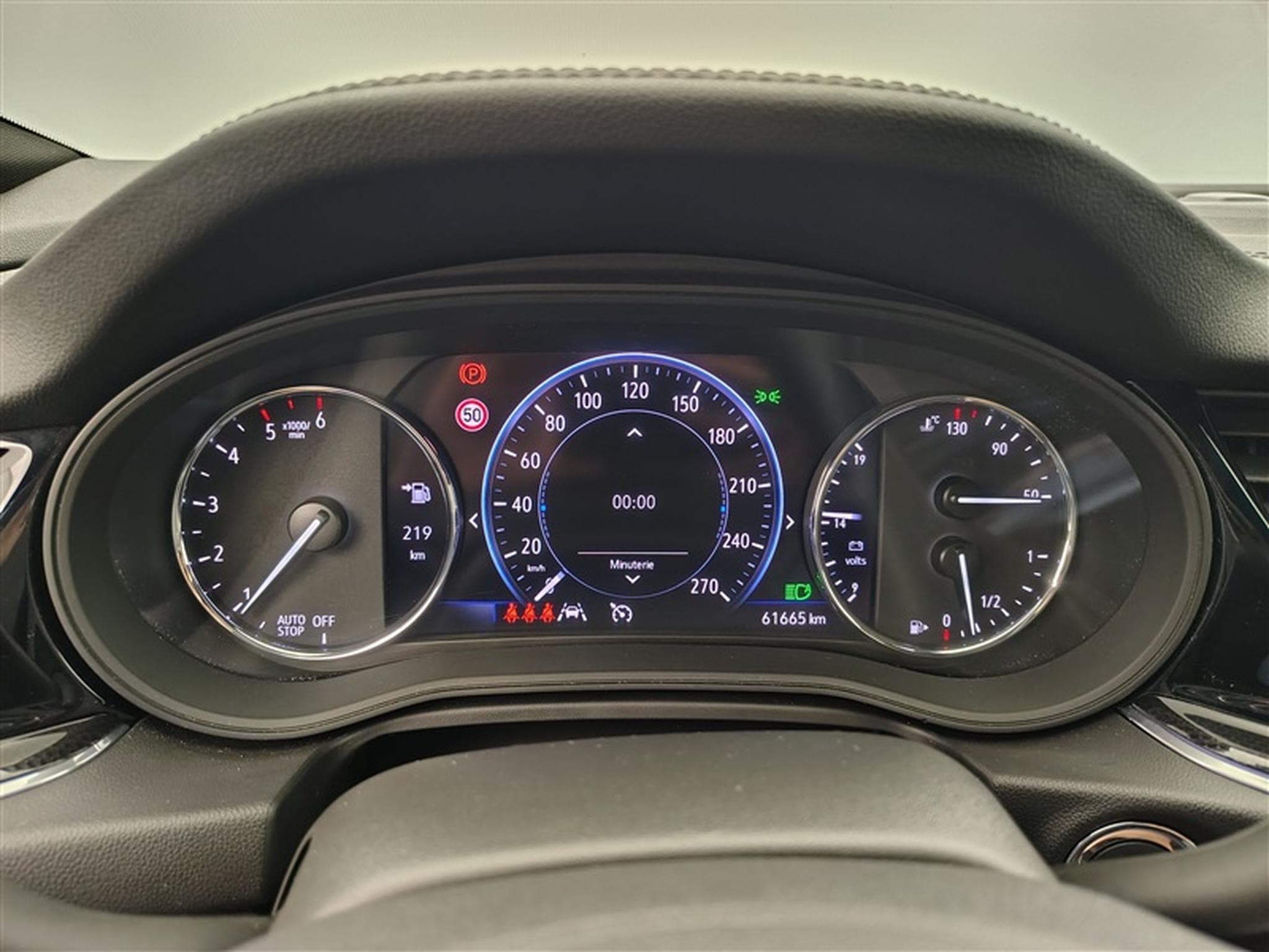 Opel Insignia Grand Sport   Cuir / Navi / Led / PDC av+ar (2023) - Photo 10