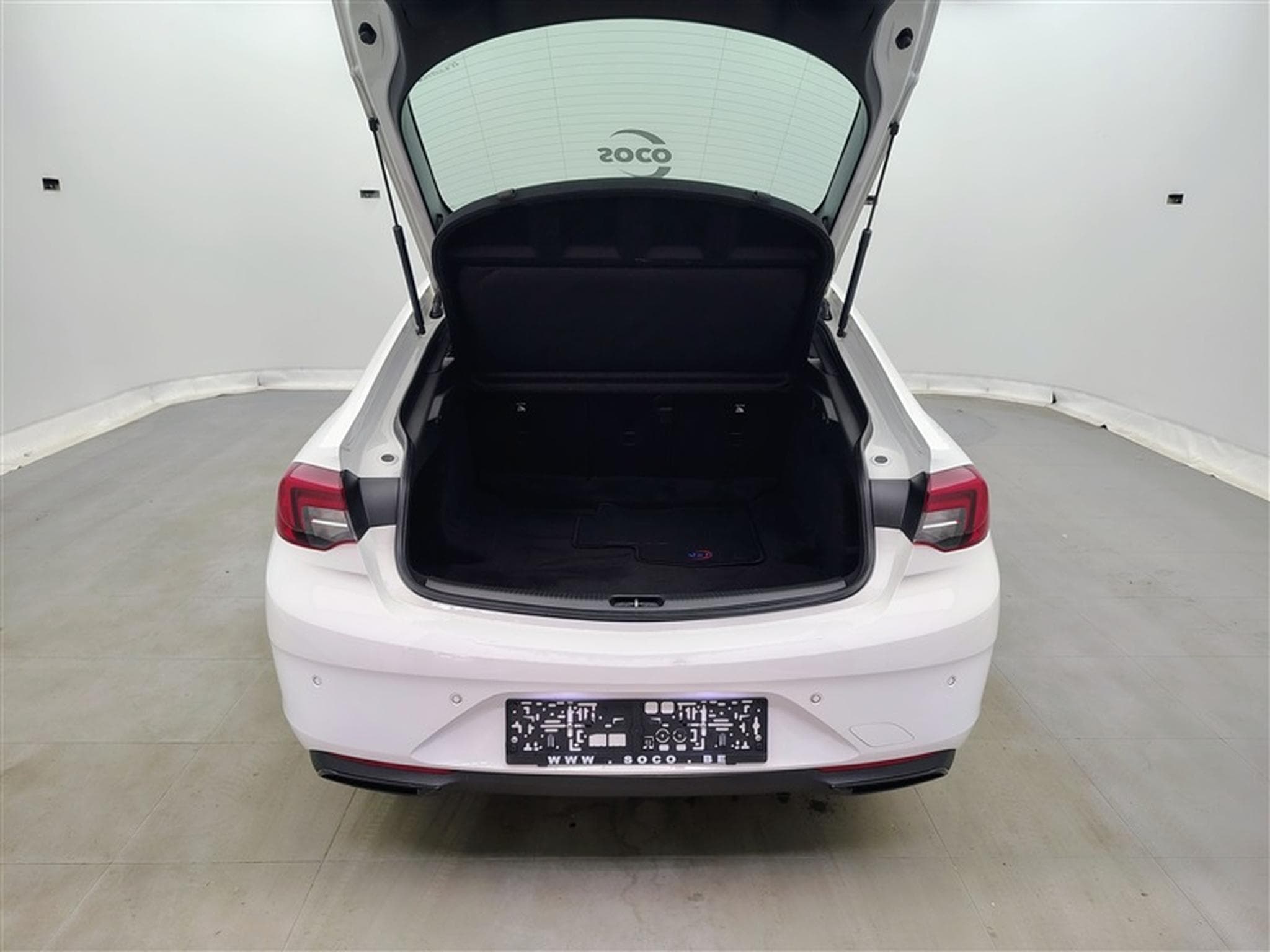 Opel Insignia Grand Sport   Cuir / Navi / Led / PDC av+ar (2023) - Photo 14