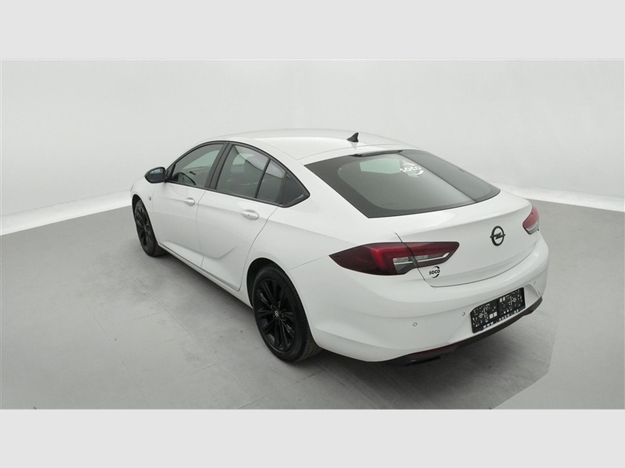 Opel Insignia Grand Sport   Cuir / Navi / Led / PDC av+ar (2023) - Photo 2